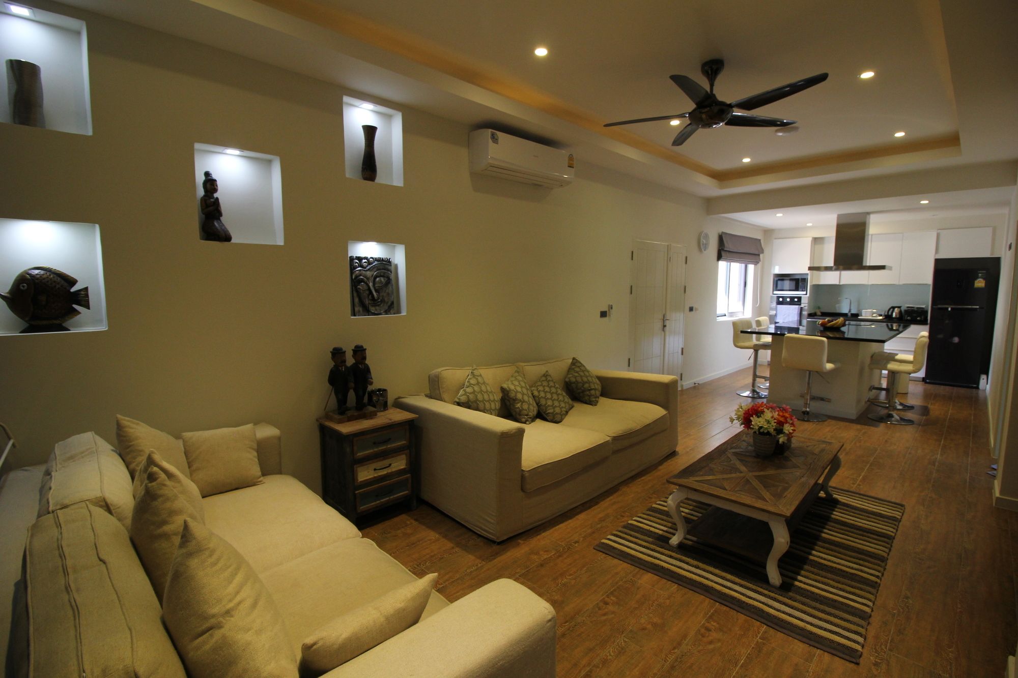 Baan Seaview Holiday Villas