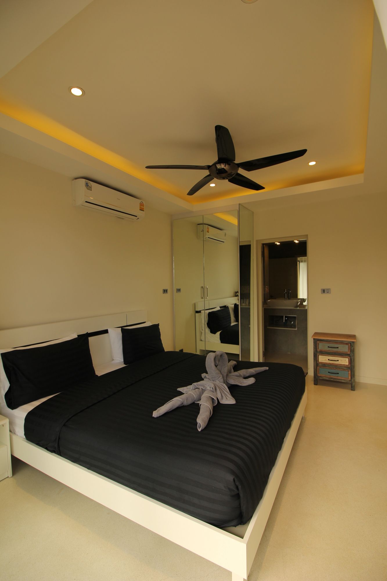 Baan Seaview Holiday Villas