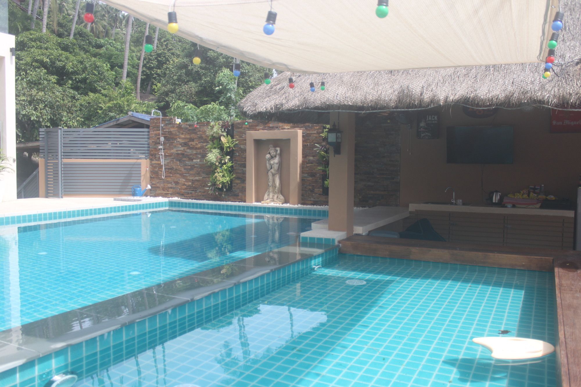 Baan Seaview Holiday Villas