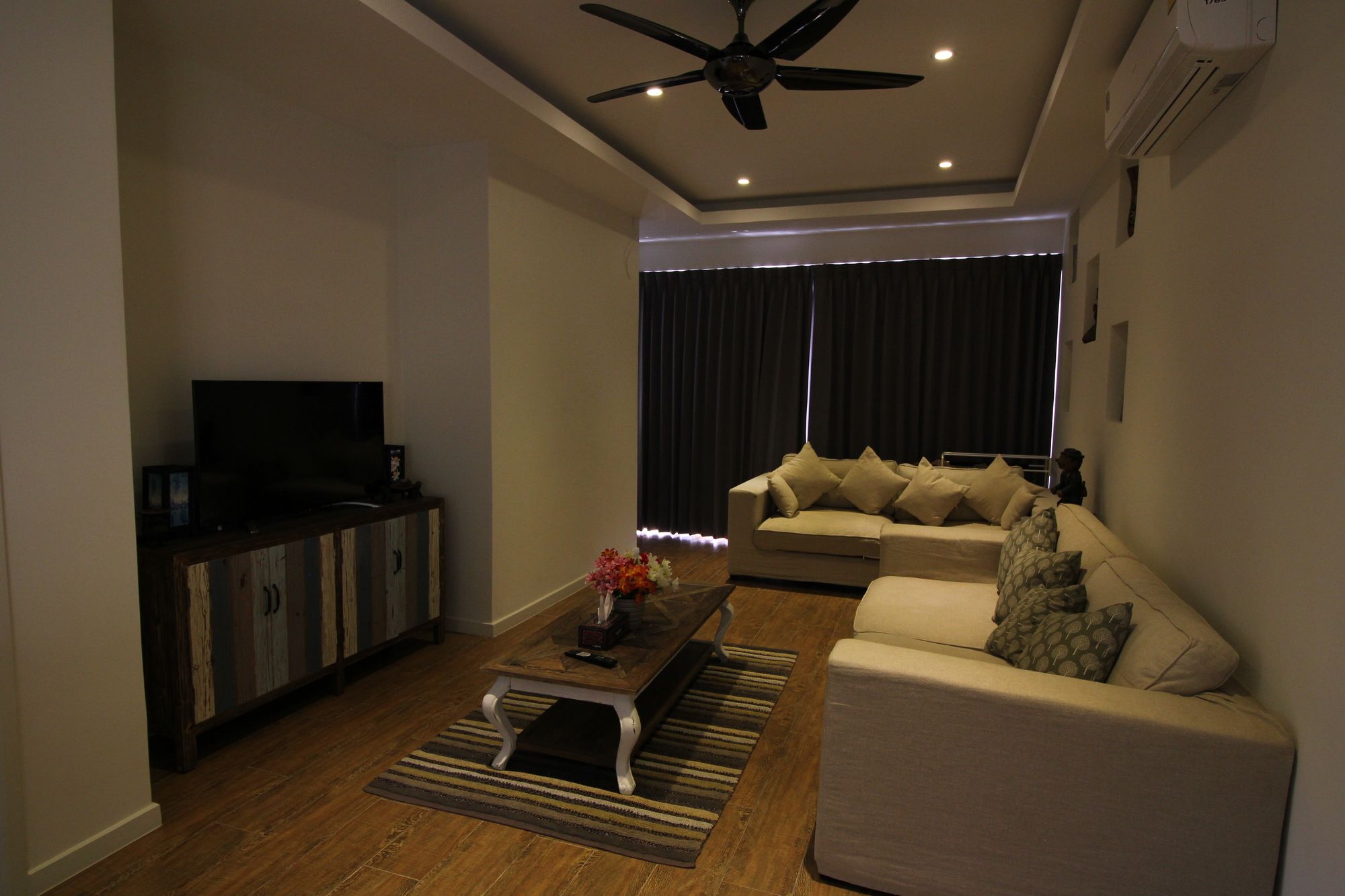 Baan Seaview Holiday Villas