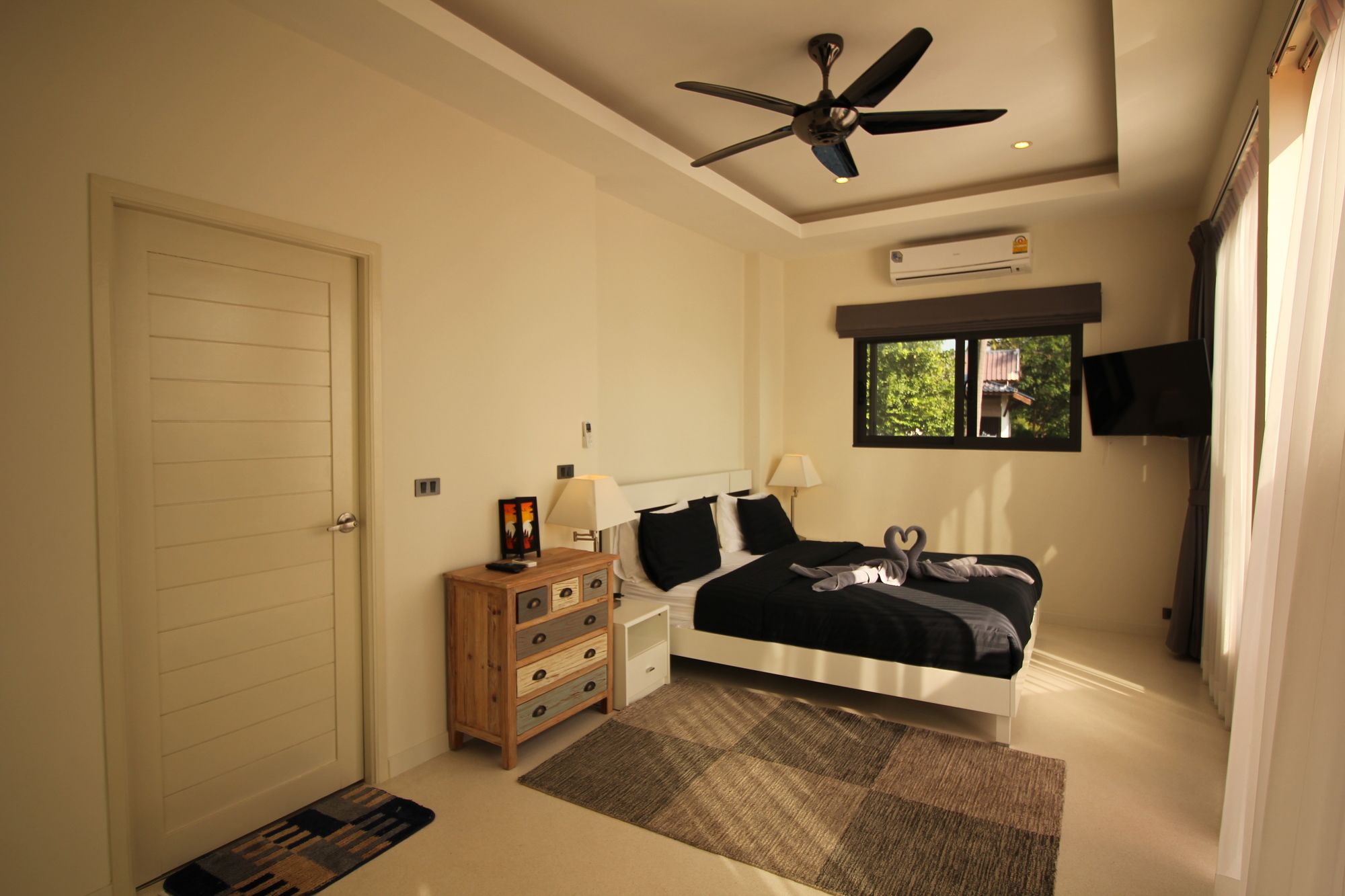 Baan Seaview Holiday Villas