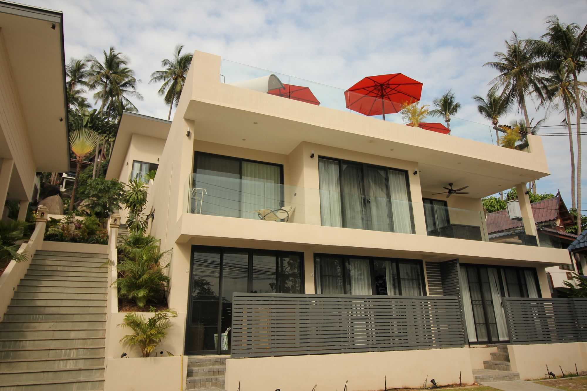 Baan Seaview Holiday Villas