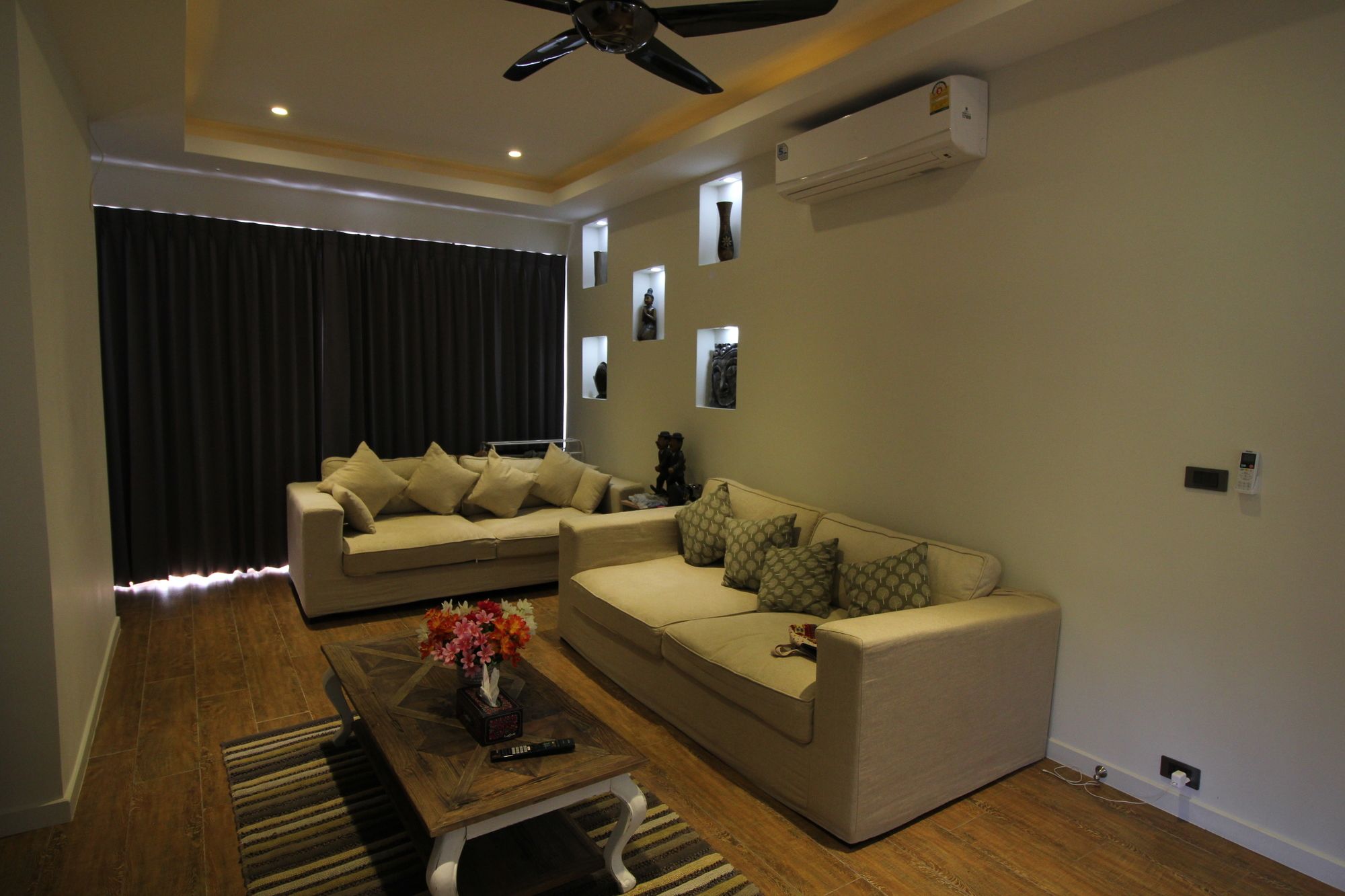 Baan Seaview Holiday Villas