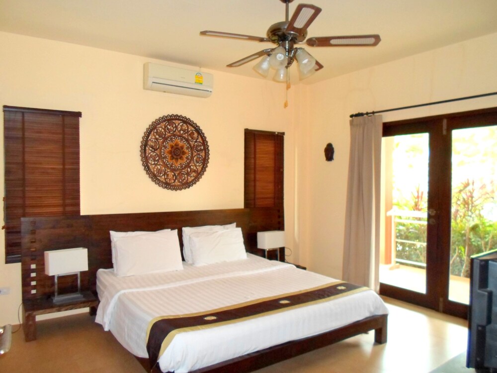 Baan Tropicana