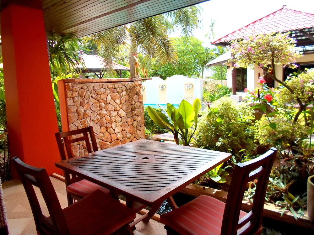 Baan Tropicana