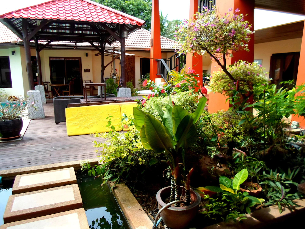 Baan Tropicana