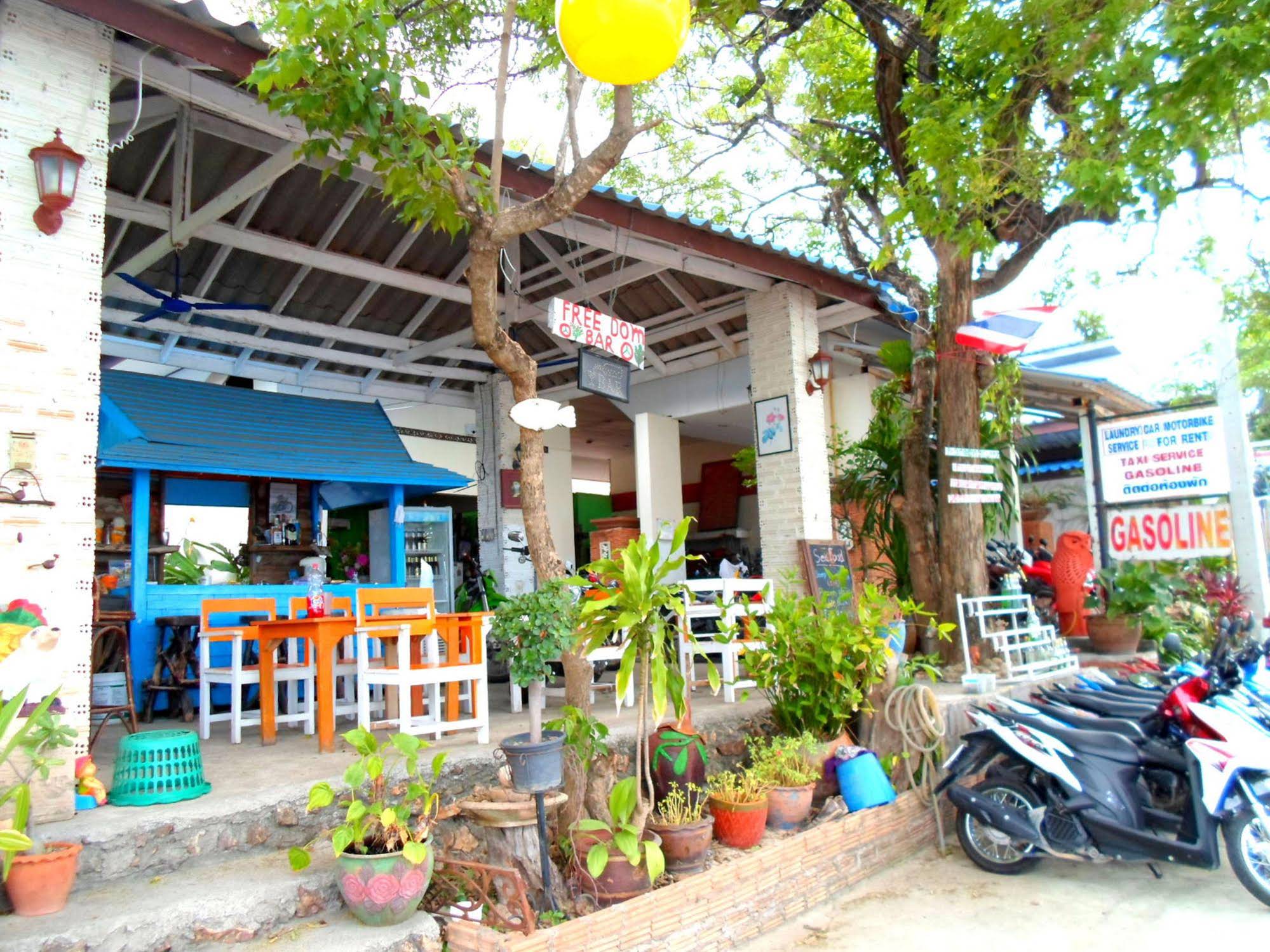Bangrak Bungalow