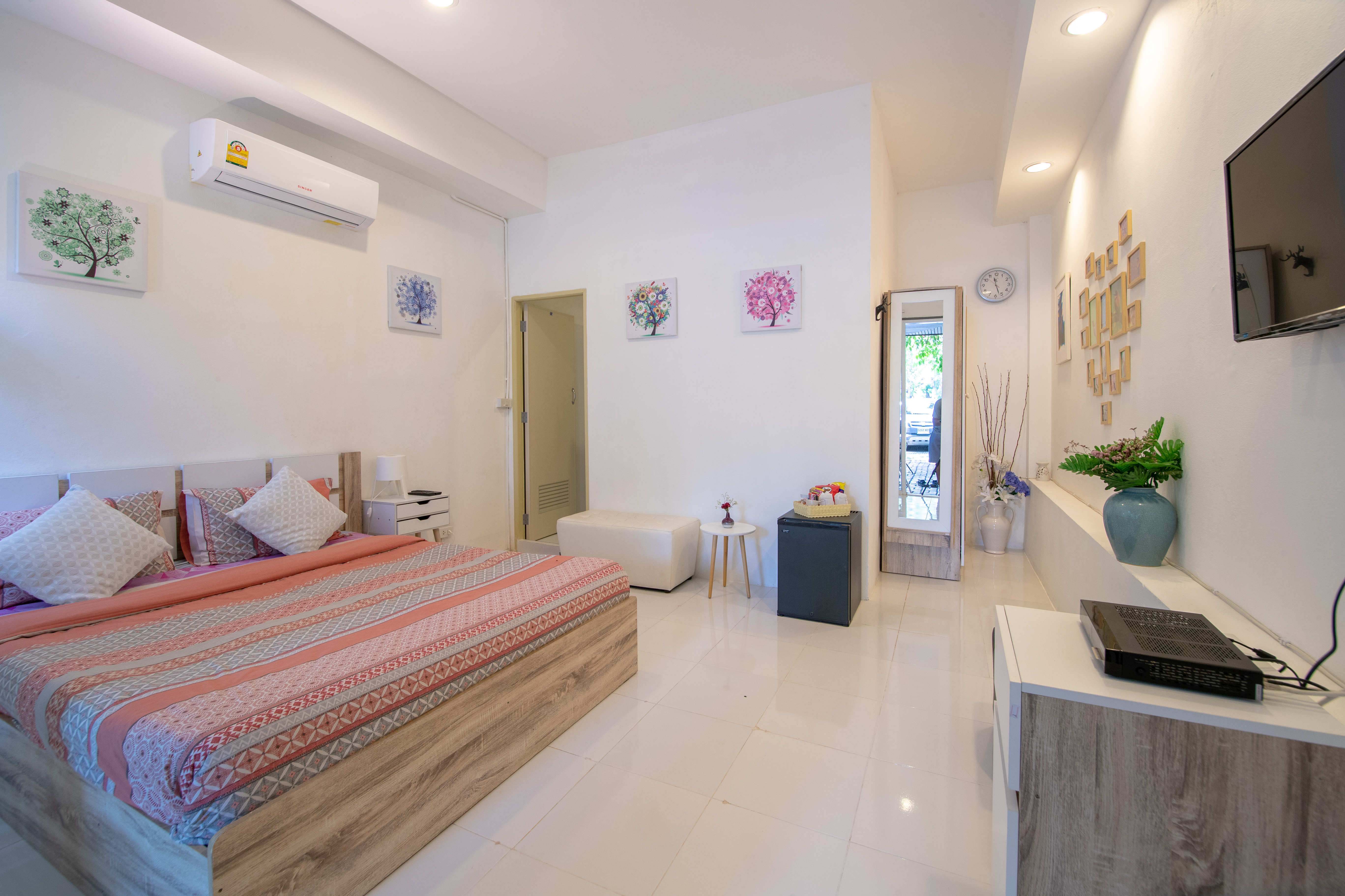Banyan House Samui Bed and Breakfast