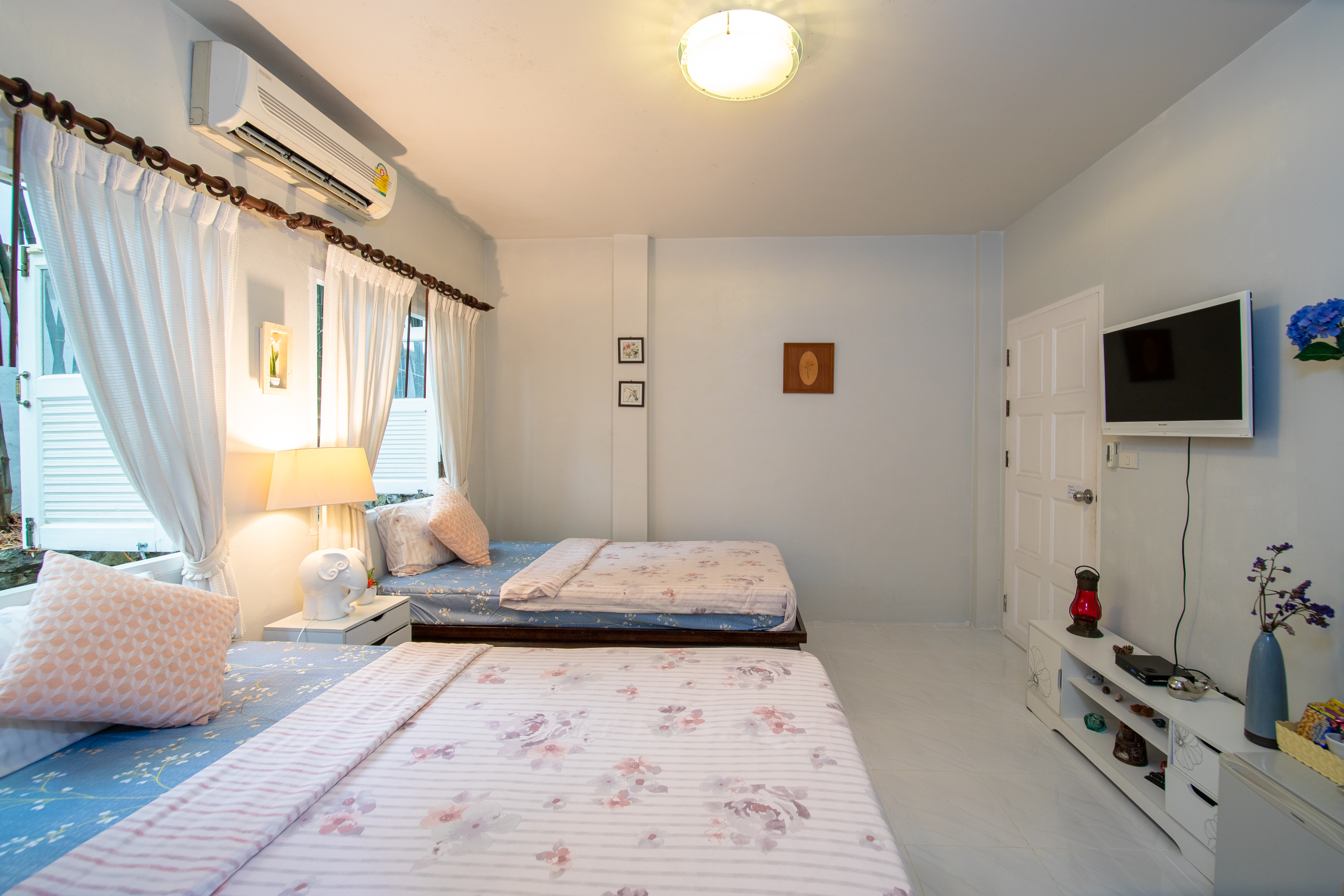 Banyan House Samui Bed and Breakfast