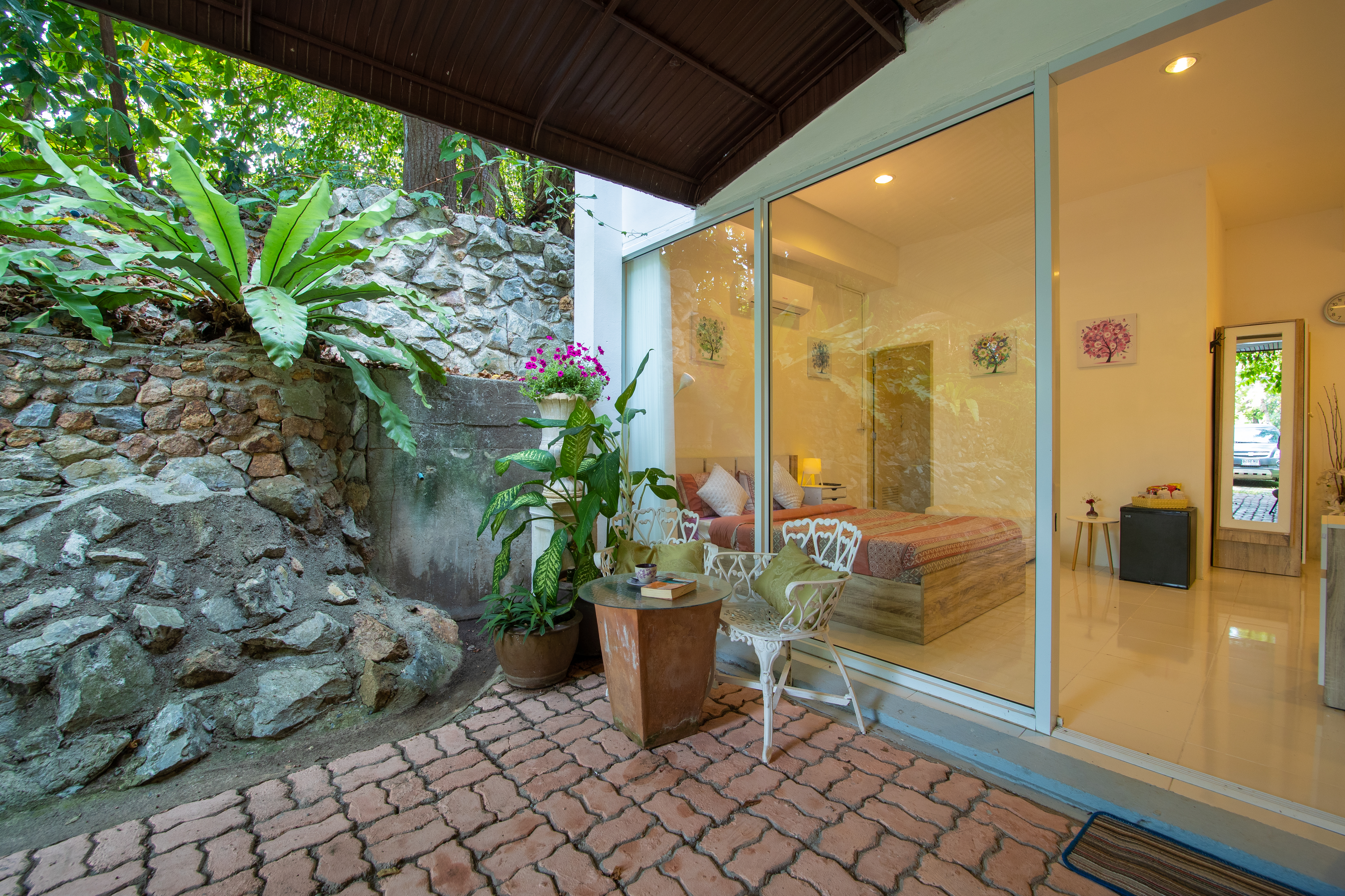Banyan House Samui Bed and Breakfast