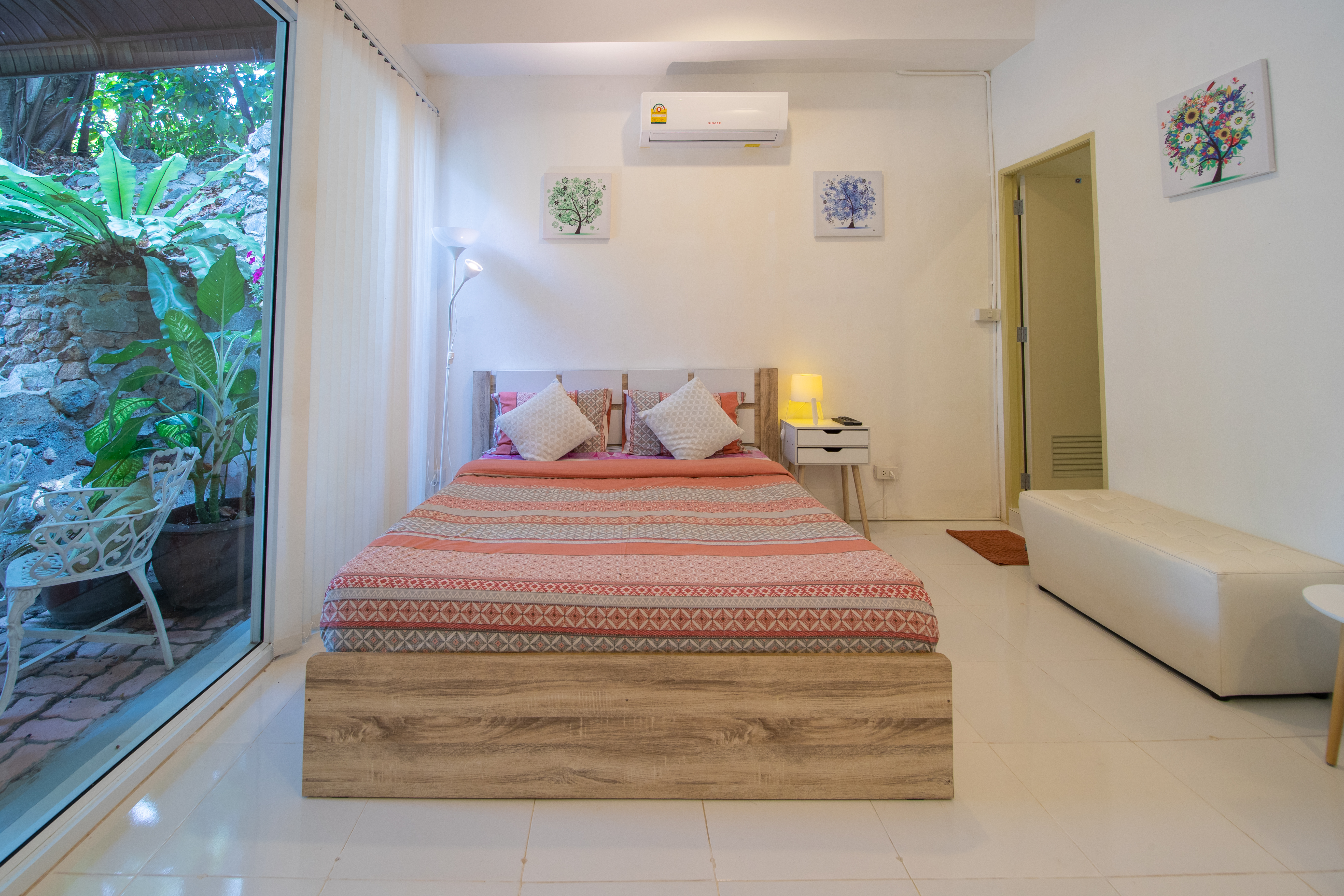 Banyan House Samui Bed and Breakfast
