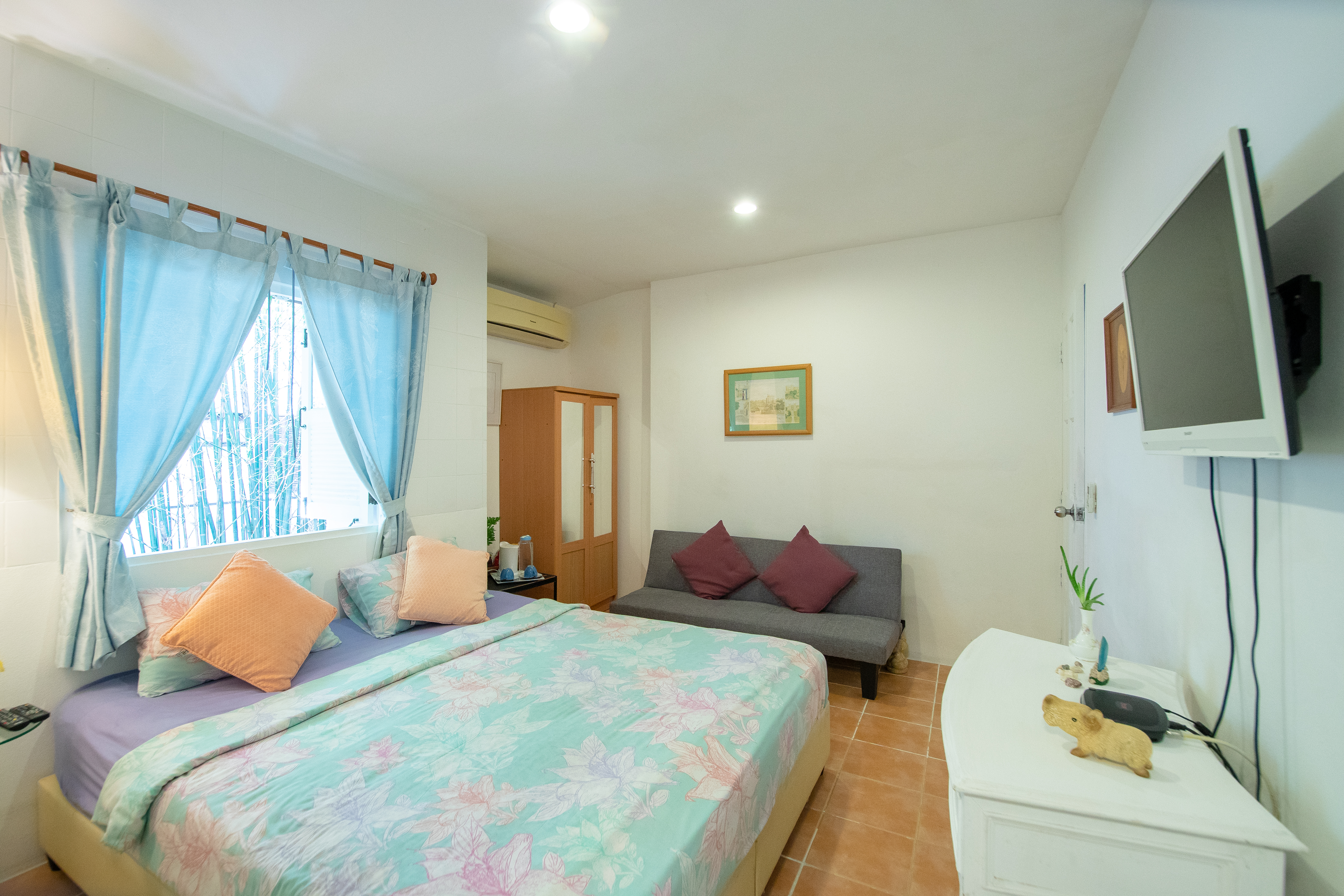 Banyan House Samui Bed and Breakfast