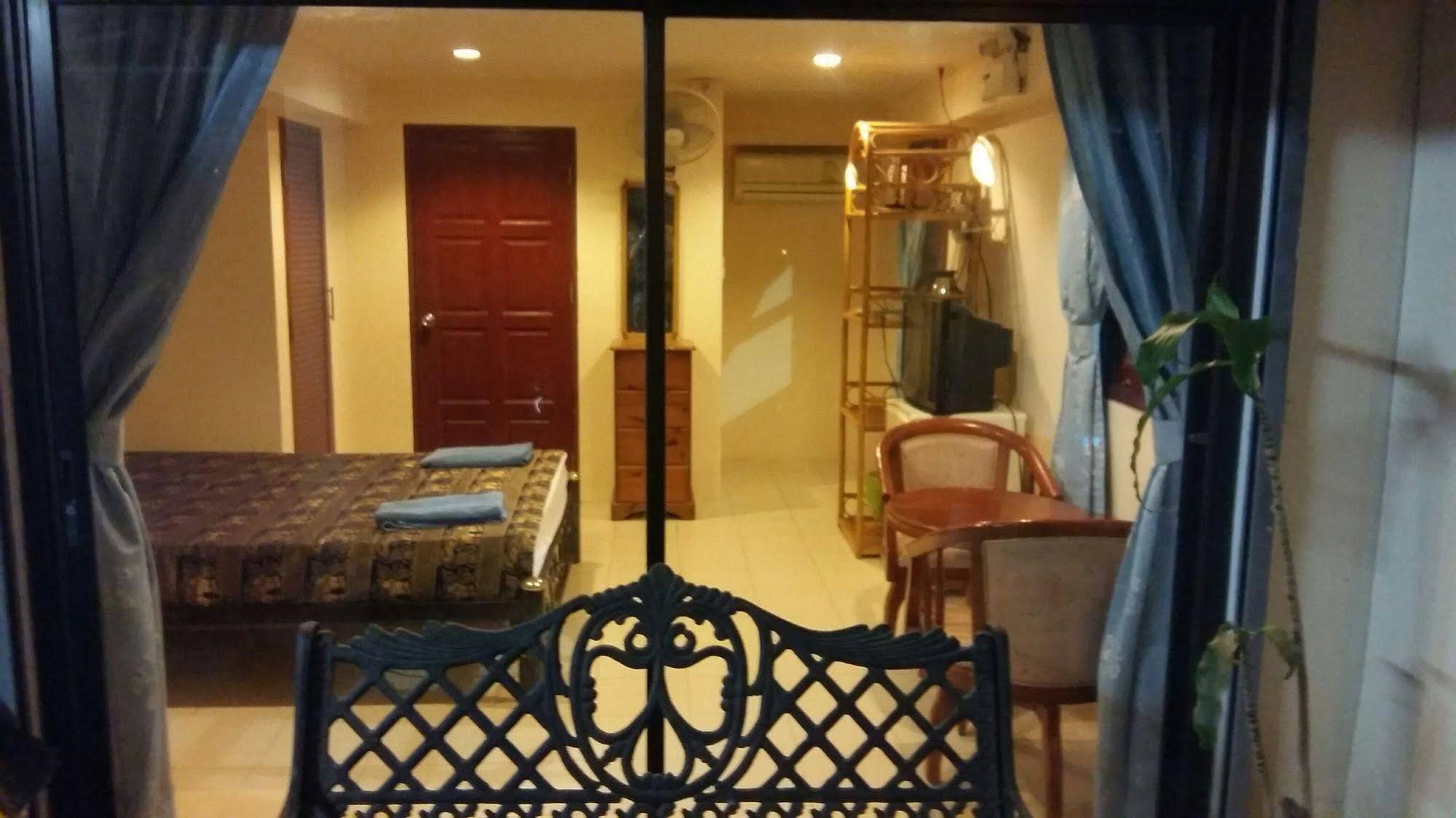 Chaulty Towers Guest House