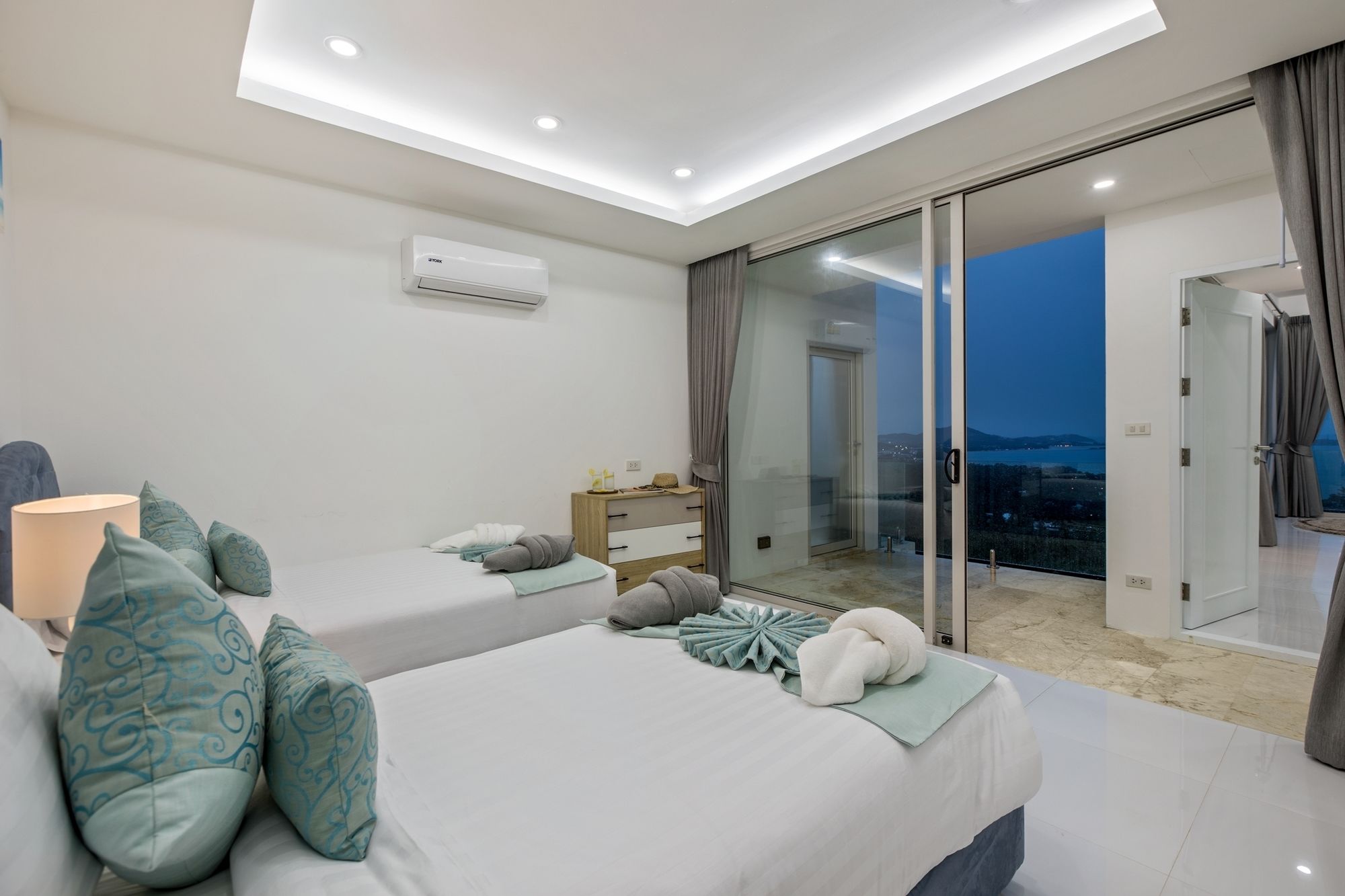 Chaweng Hill Site Pool Villa Snow Light