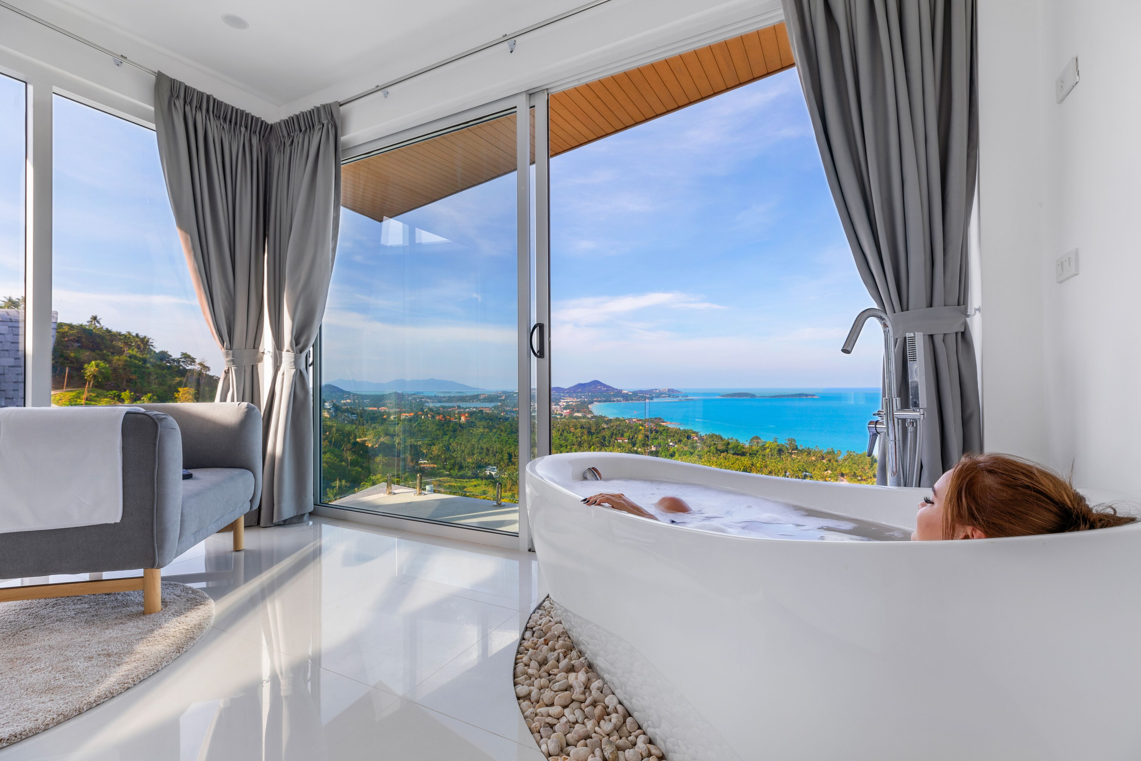 Chaweng Noi Luxury Morden Style 4-BR Dream Villa