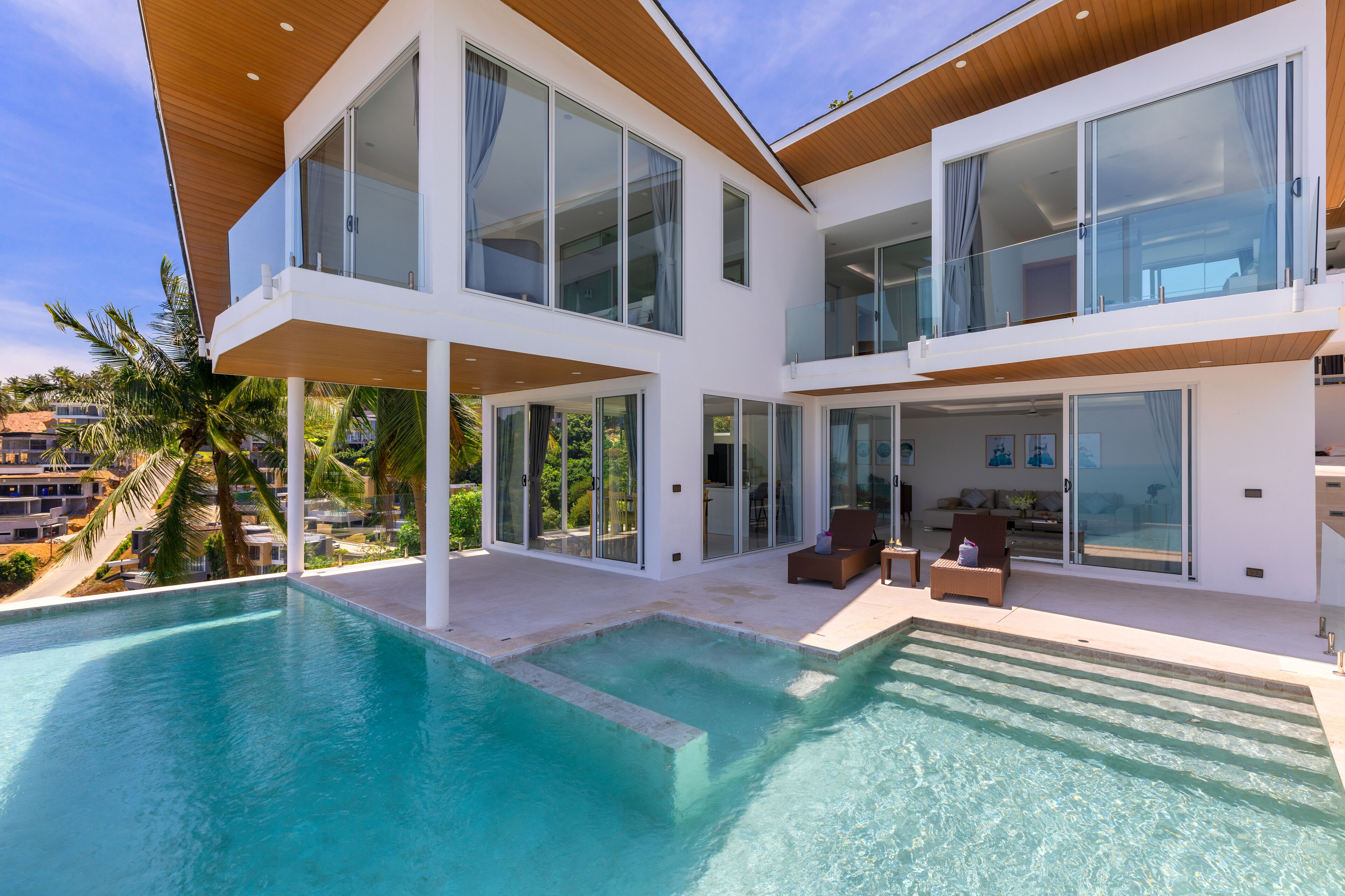 Chaweng Noi Luxury Morden Style 4-BR Dream Villa
