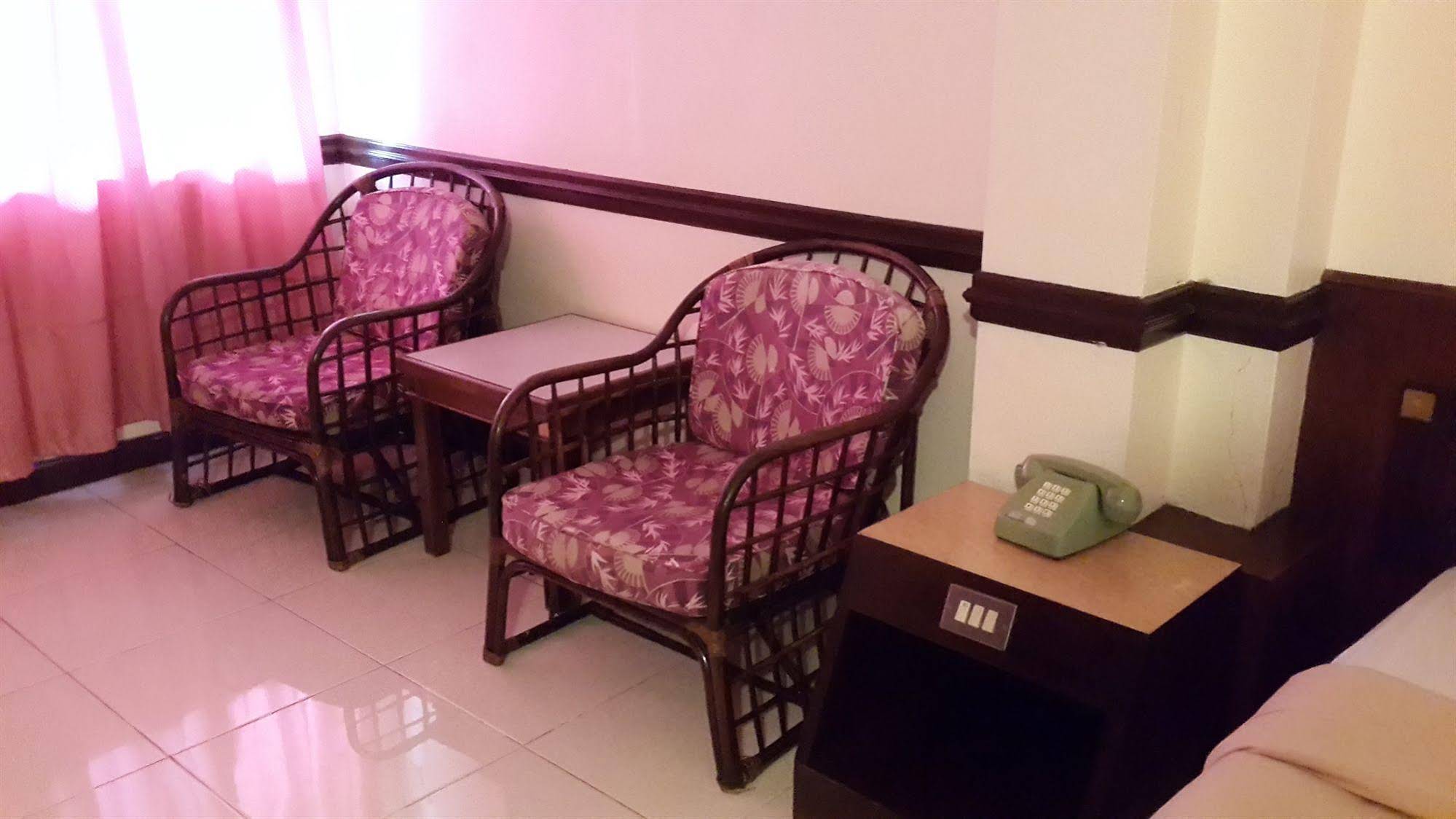OYO 629 Chaytalay Palace Hotel