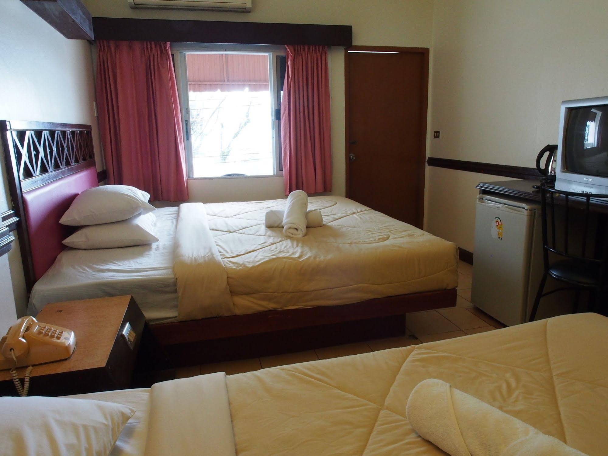 OYO 629 Chaytalay Palace Hotel