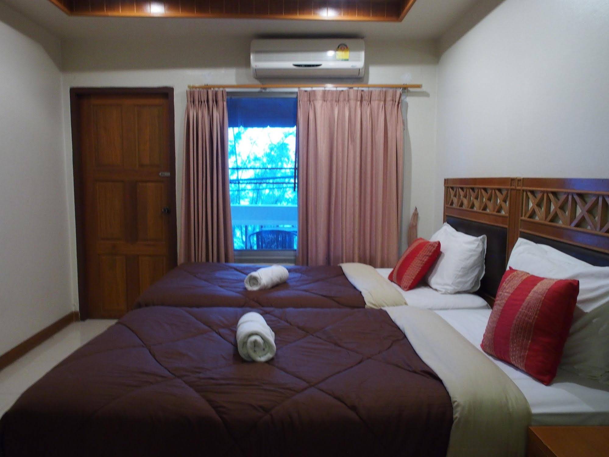OYO 629 Chaytalay Palace Hotel