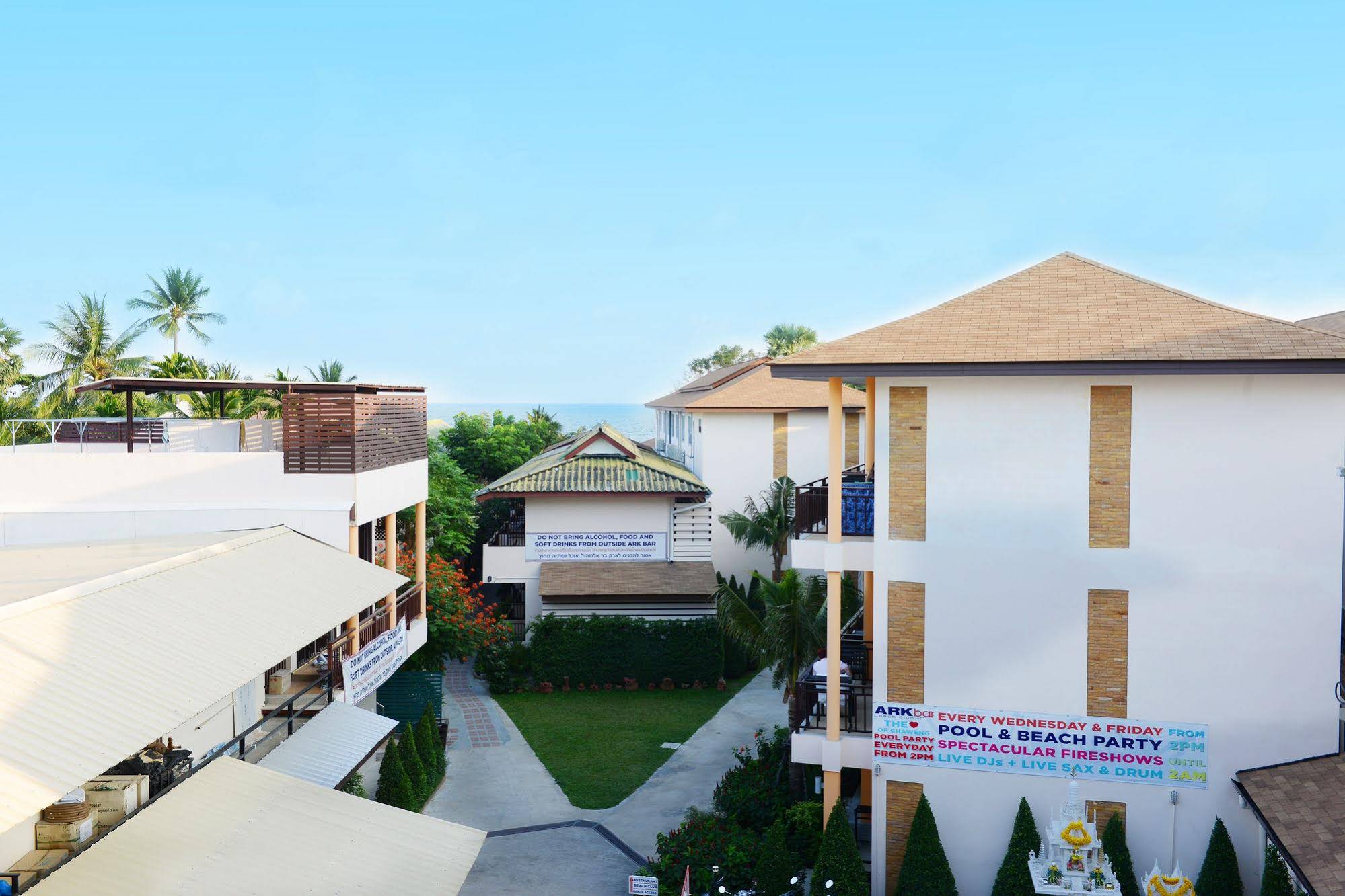 Coconut Grove Hotel