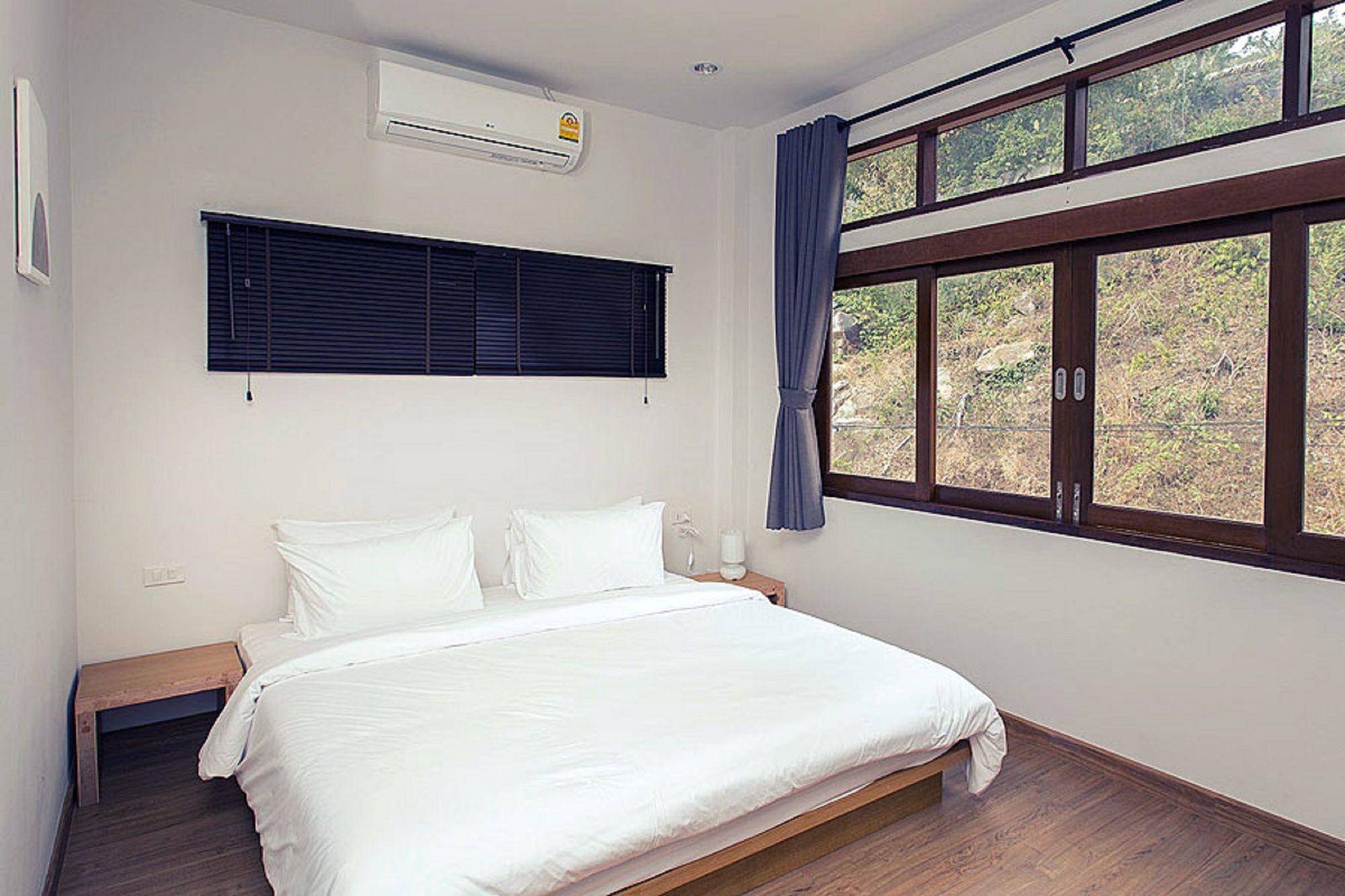 Creek Villa