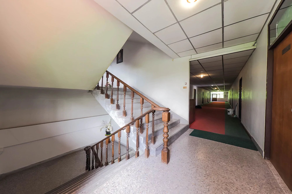 Dumrong Town Hotel by OYO Rooms