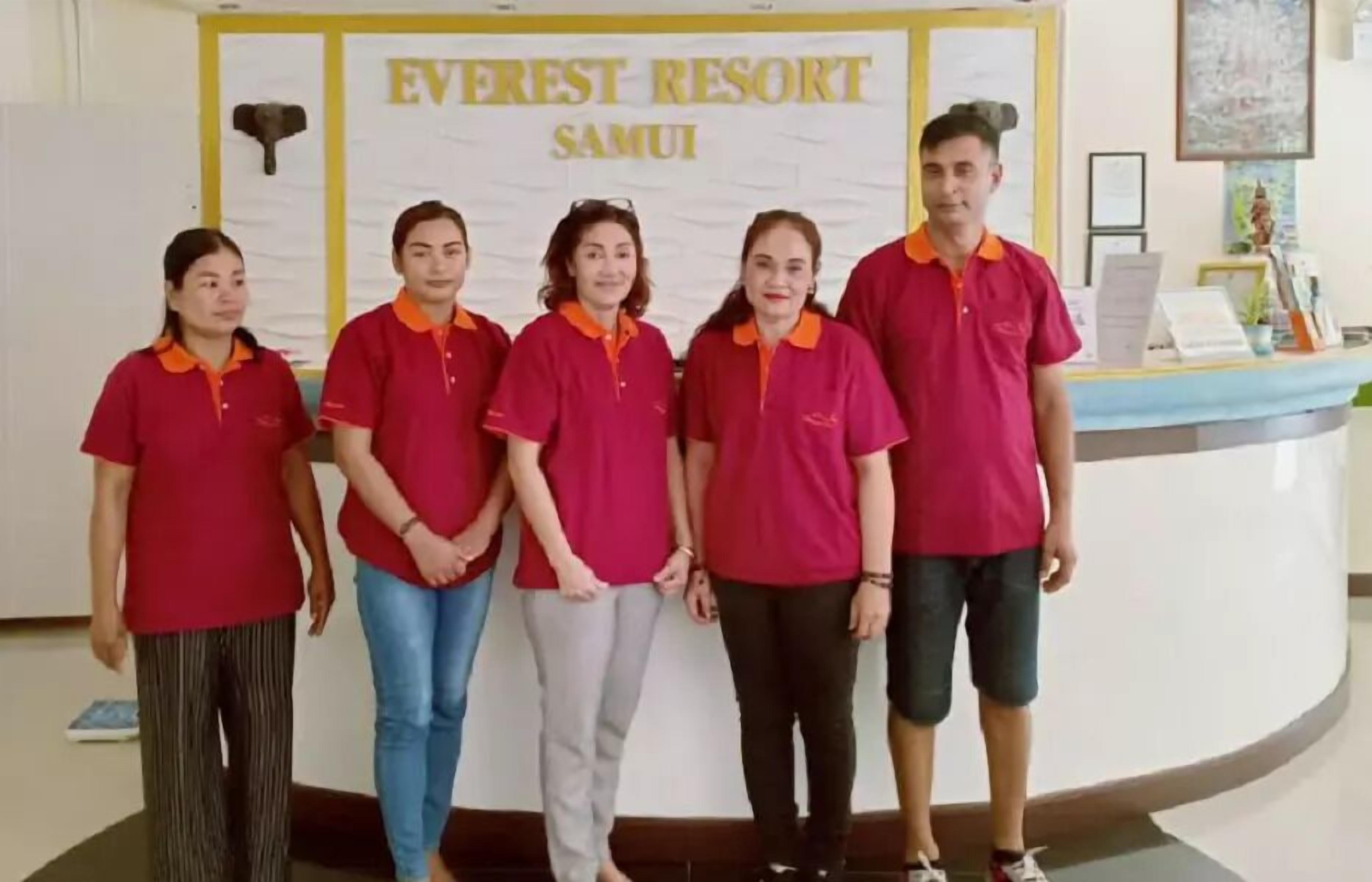Everest Resort
