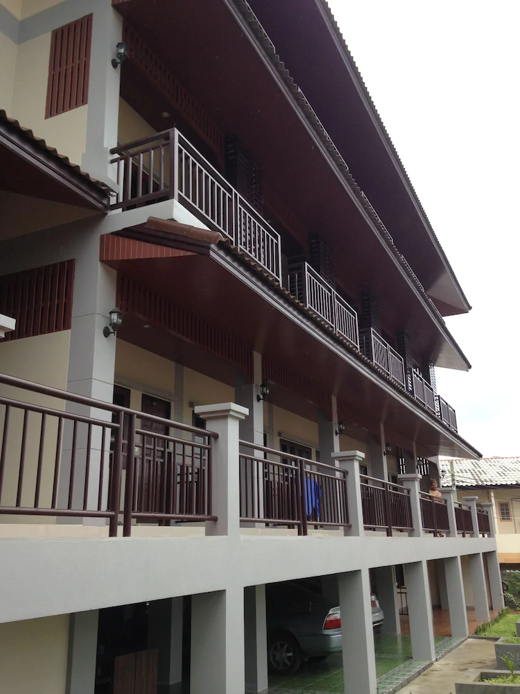 Green Park Boutique Residences
