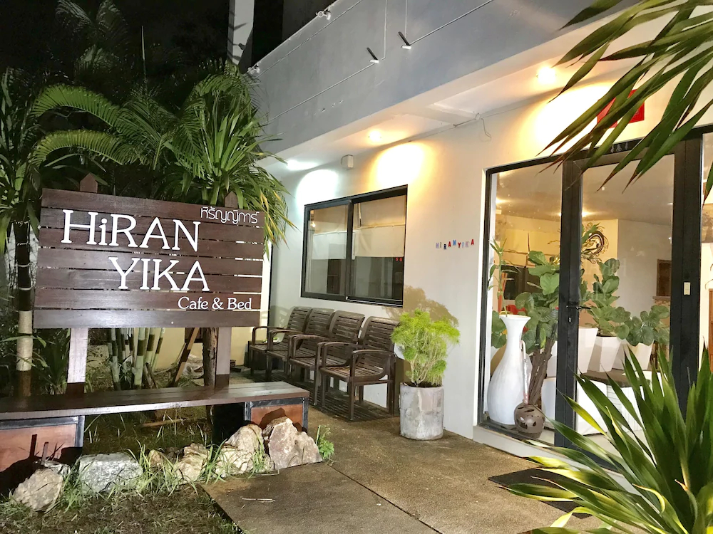 Hiranyika Cafe And Bed