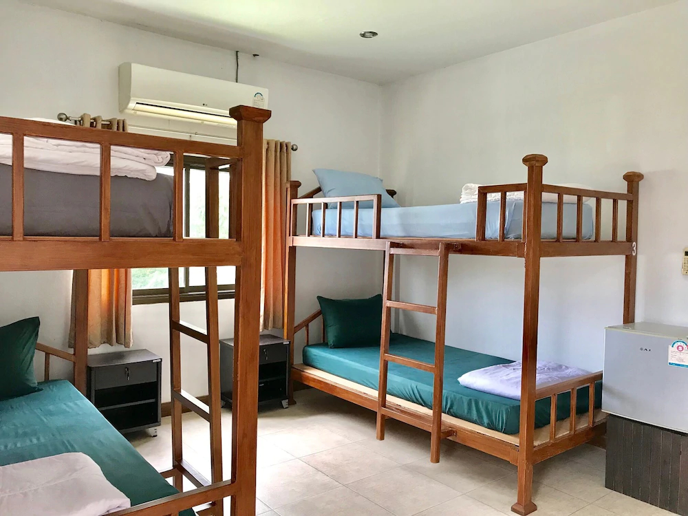 Hiranyika Cafe And Bed