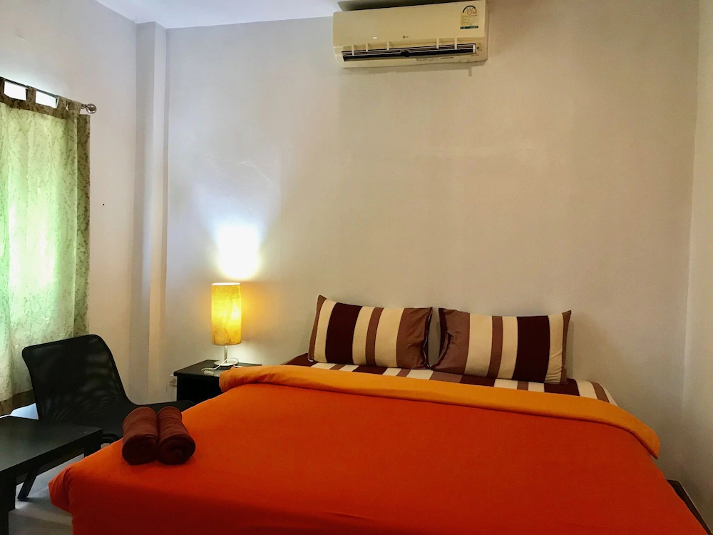 Hiranyika Cafe And Bed