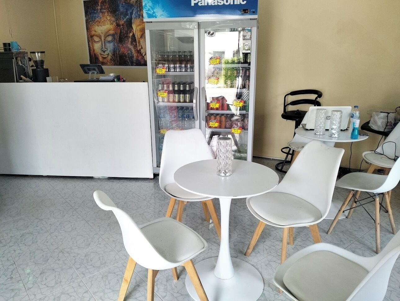 Island Hopperz Hostel Cafe Workspace Buds