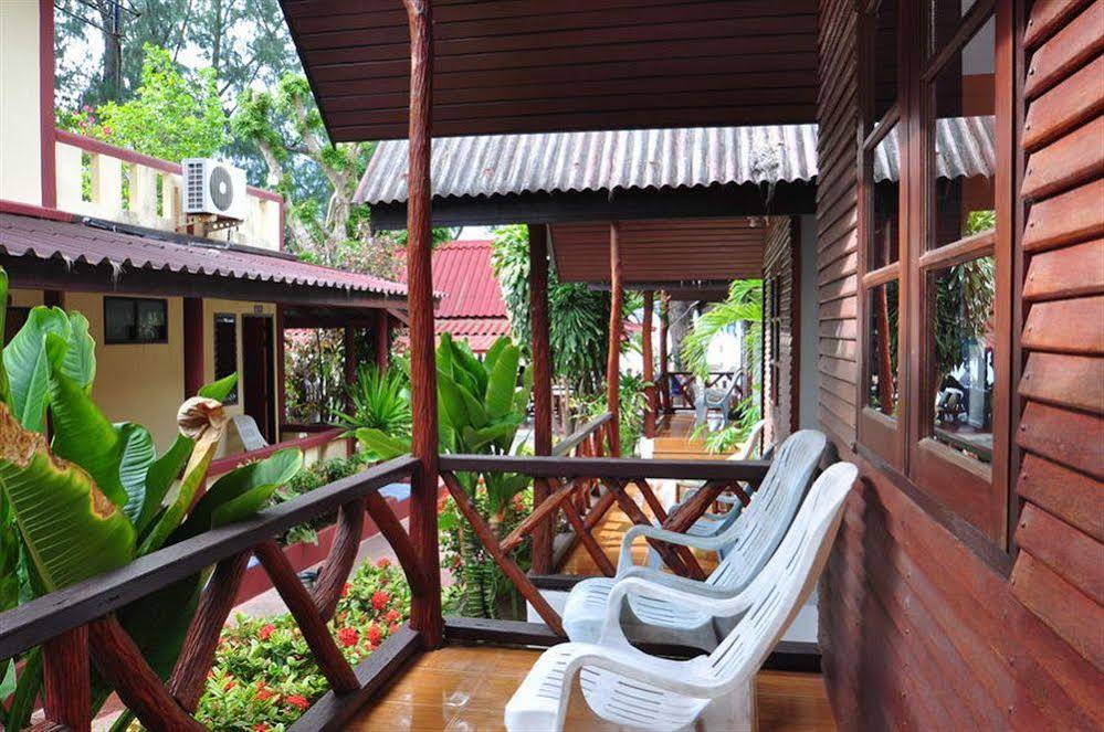 Island View Bungalows