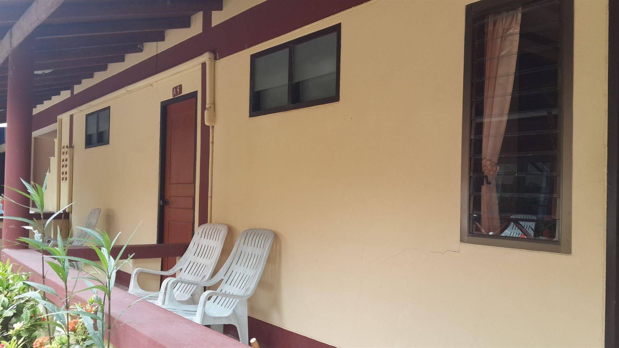 Island View Bungalows