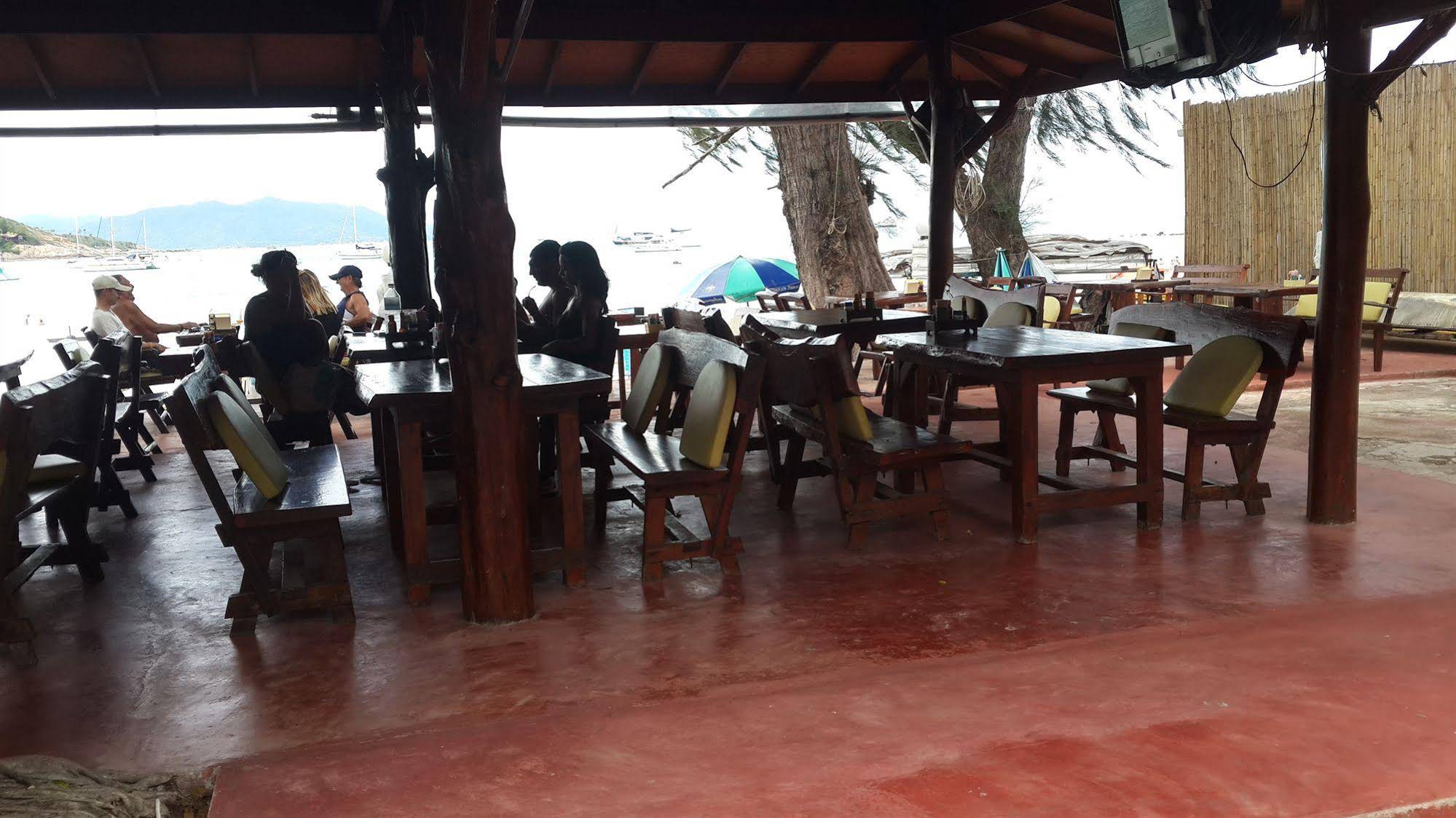 Island View Bungalows