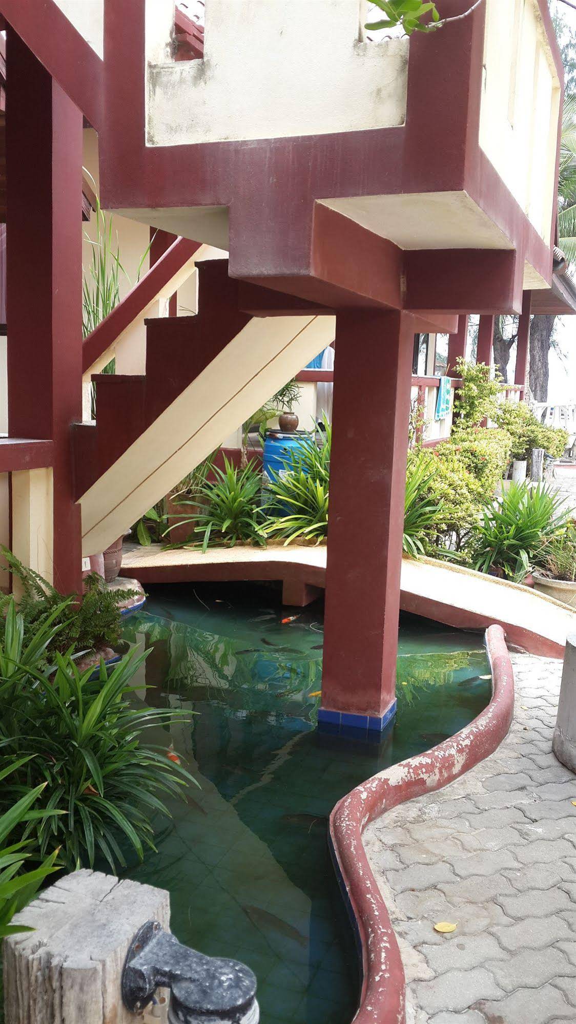 Island View Bungalows