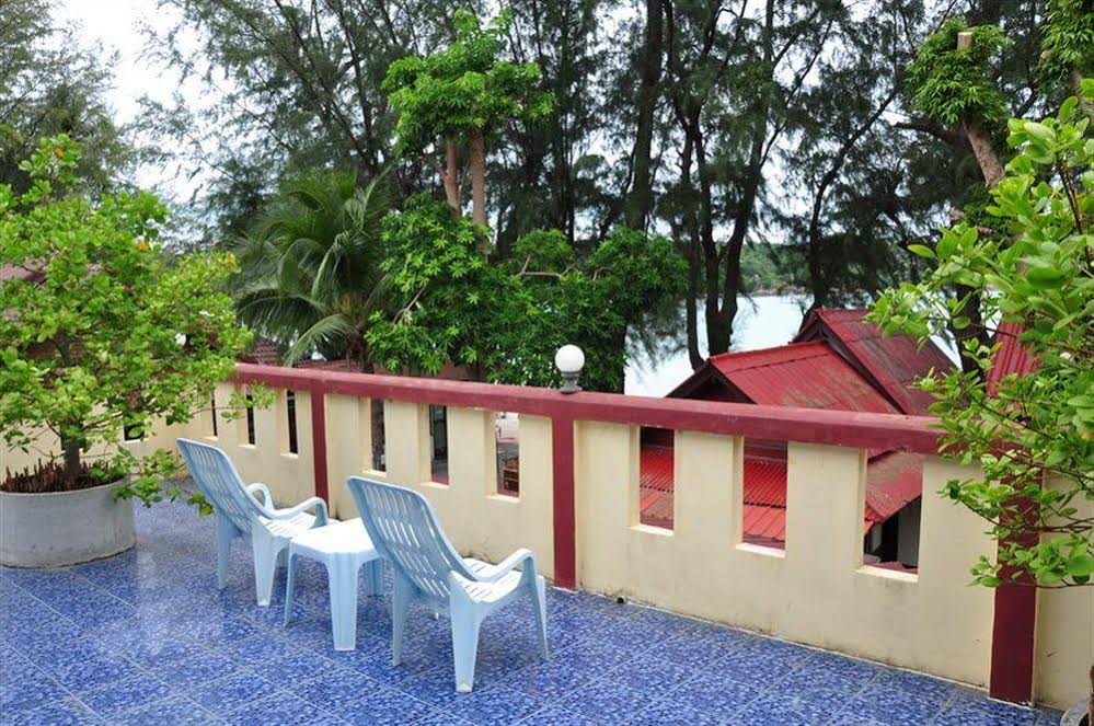 Island View Bungalows