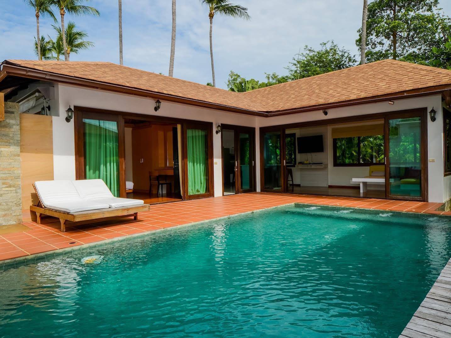 Jean Pool Villa