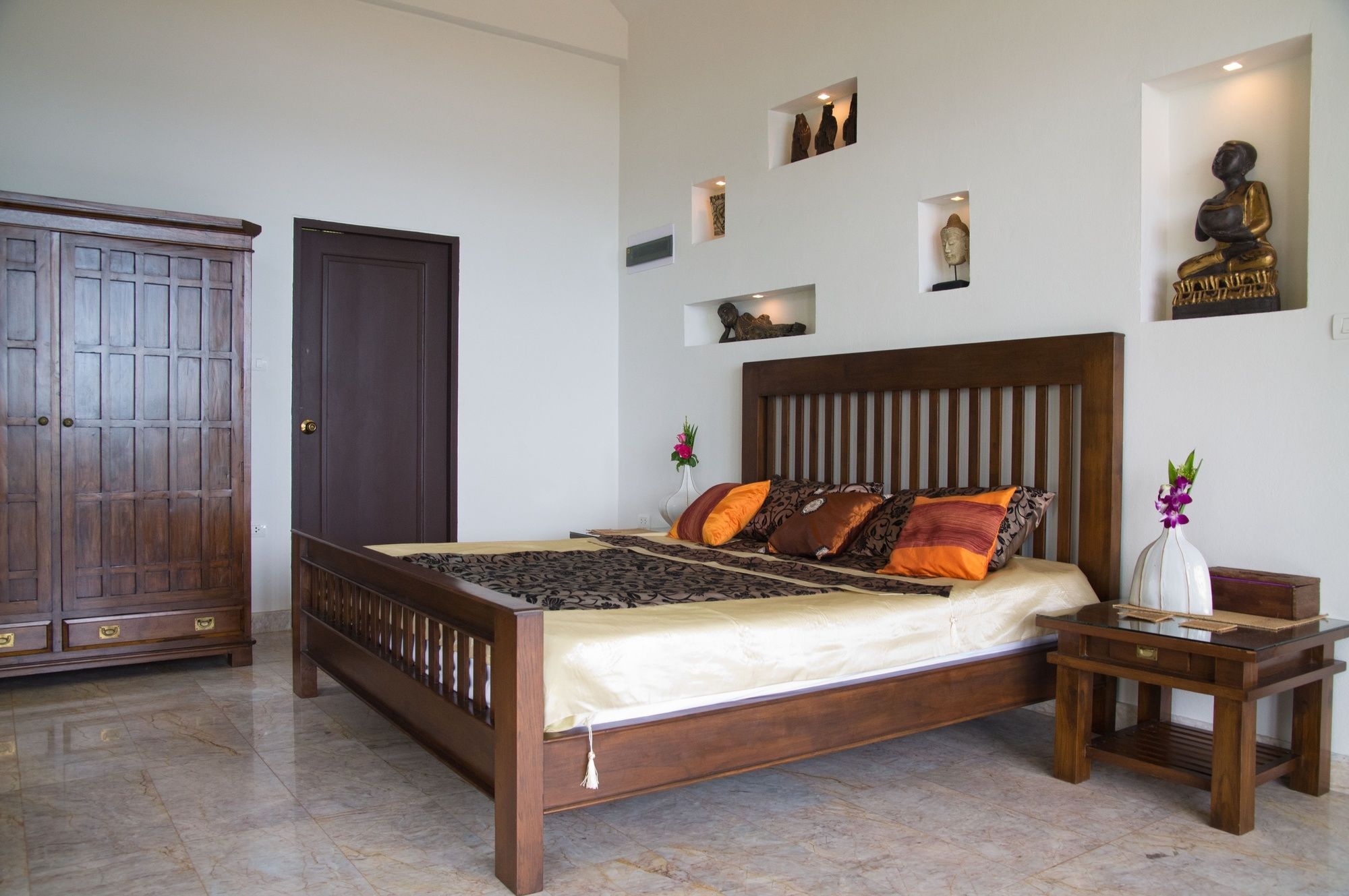 Jungle Emerald Rock Luxury Villa