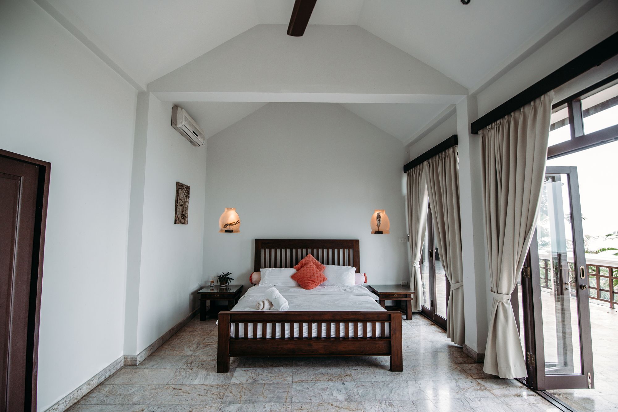 Jungle Emerald Rock Luxury Villa