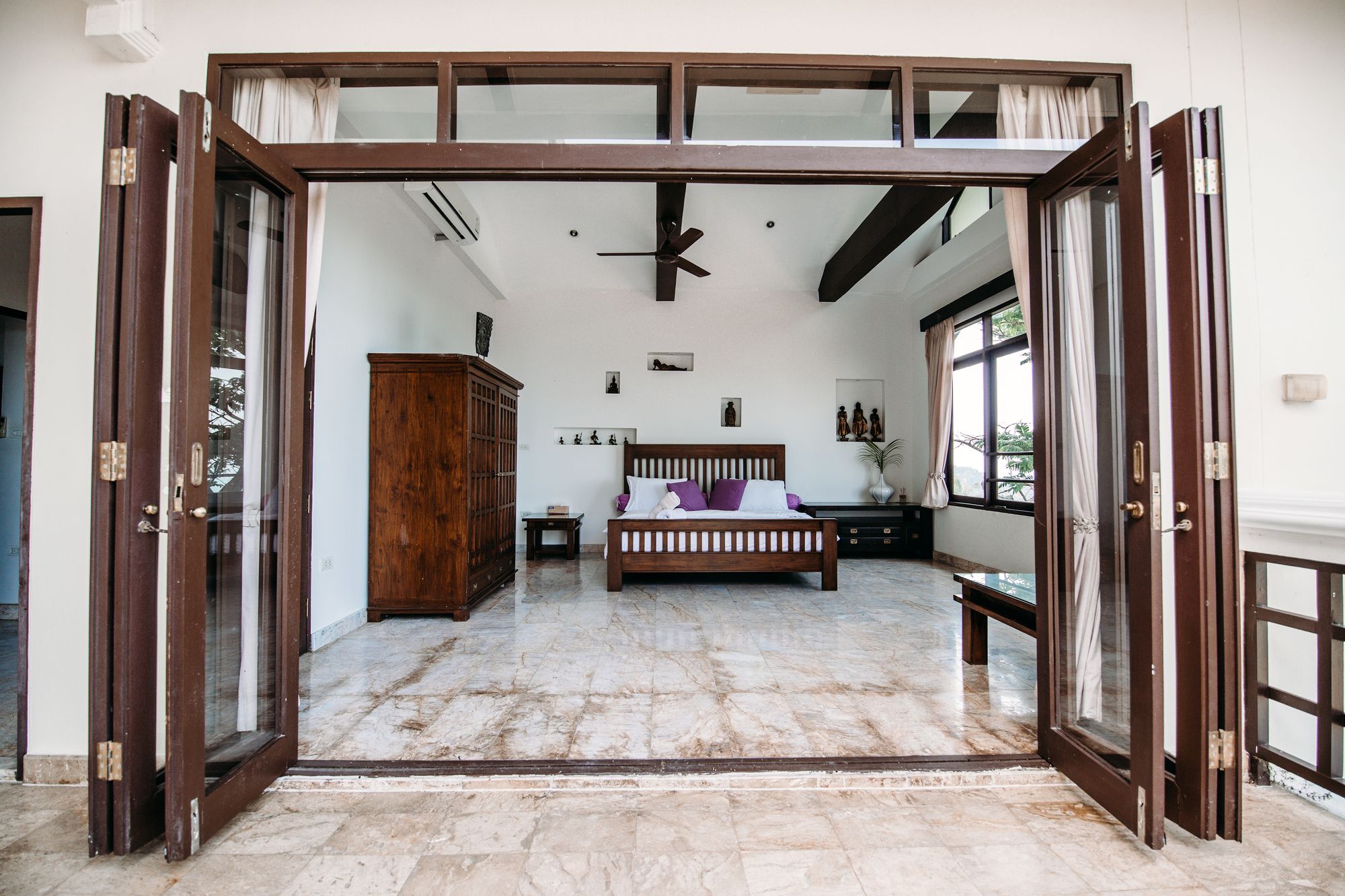 Jungle Emerald Rock Luxury Villa