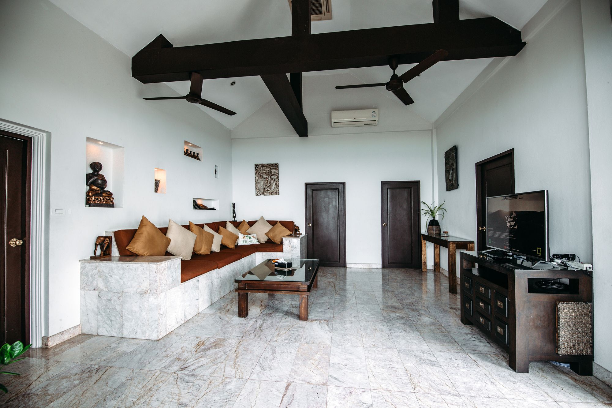 Jungle Emerald Rock Luxury Villa
