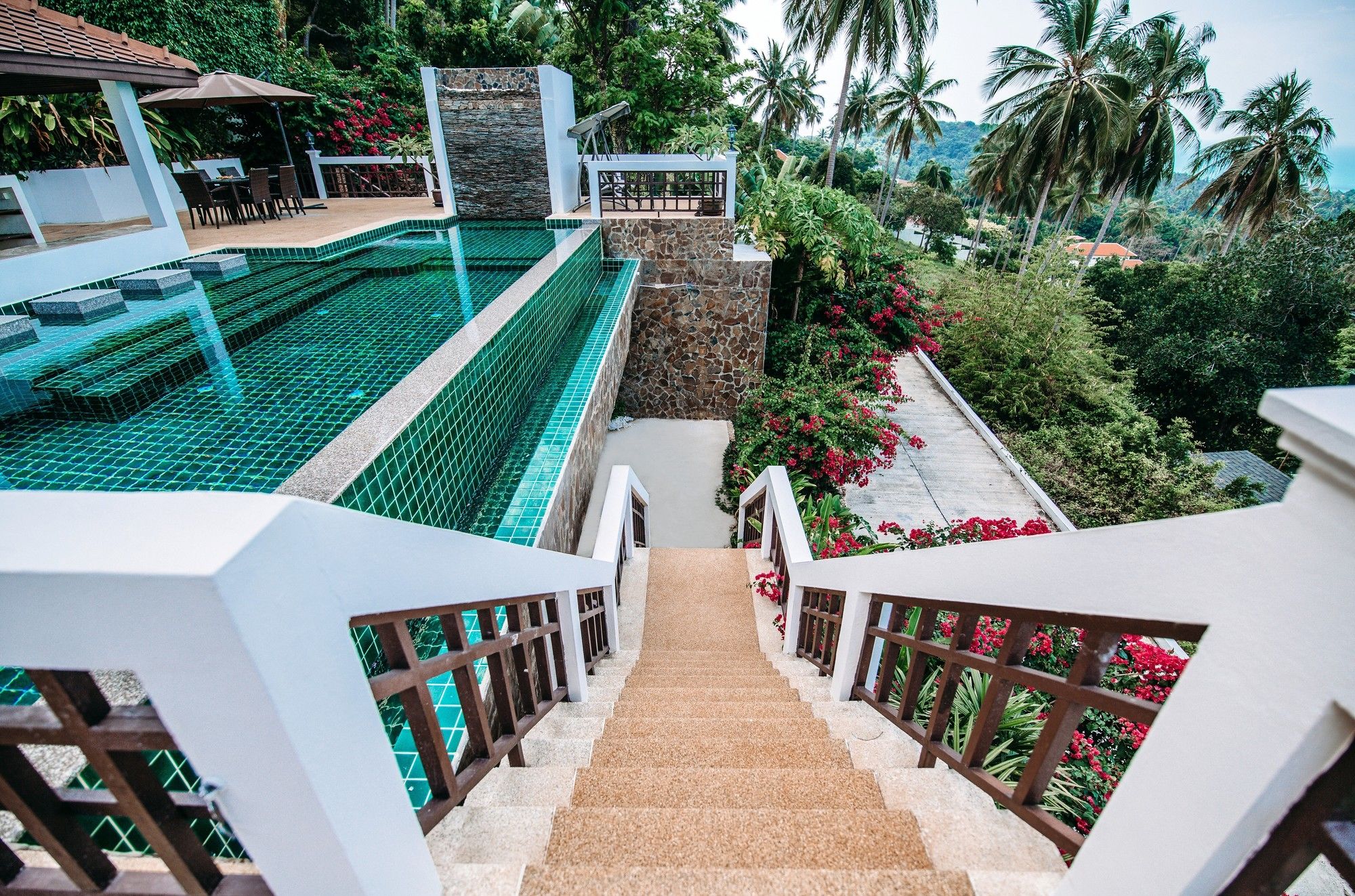 Jungle Emerald Rock Luxury Villa