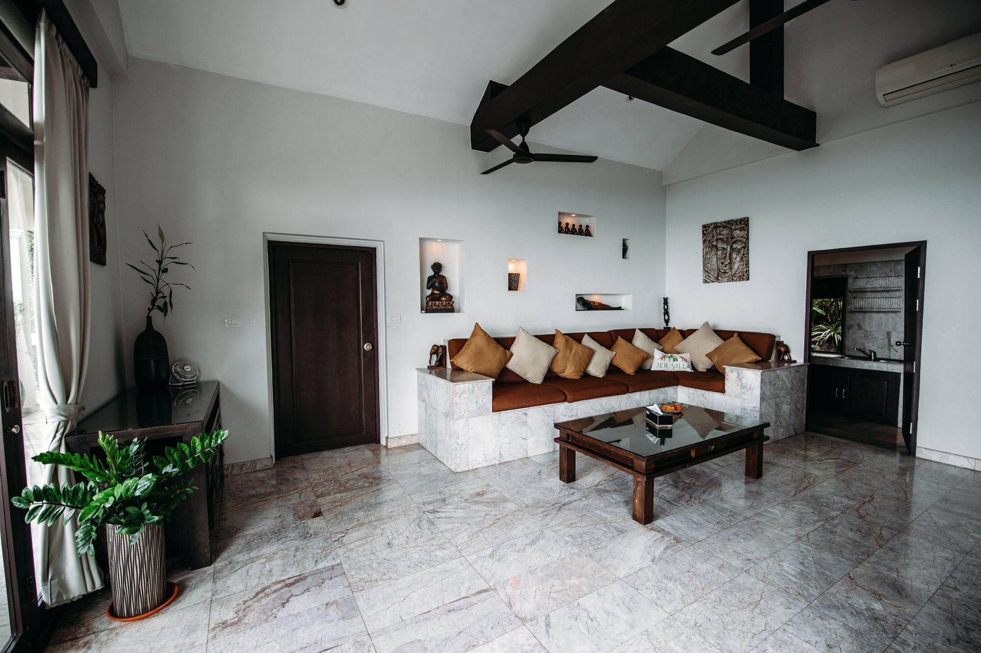 Jungle Emerald Rock Luxury Villa