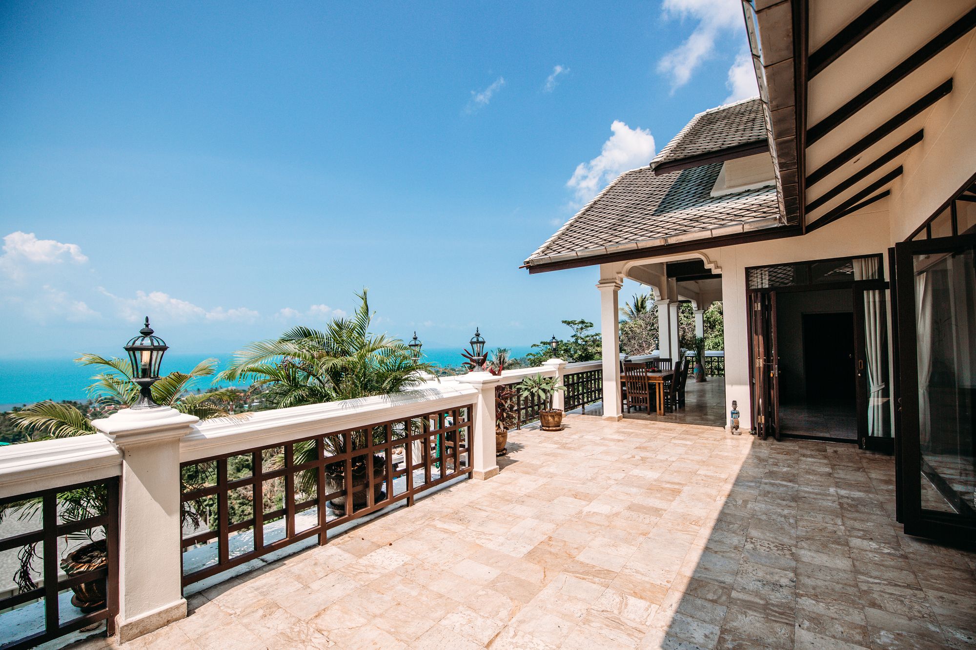 Jungle Emerald Rock Luxury Villa