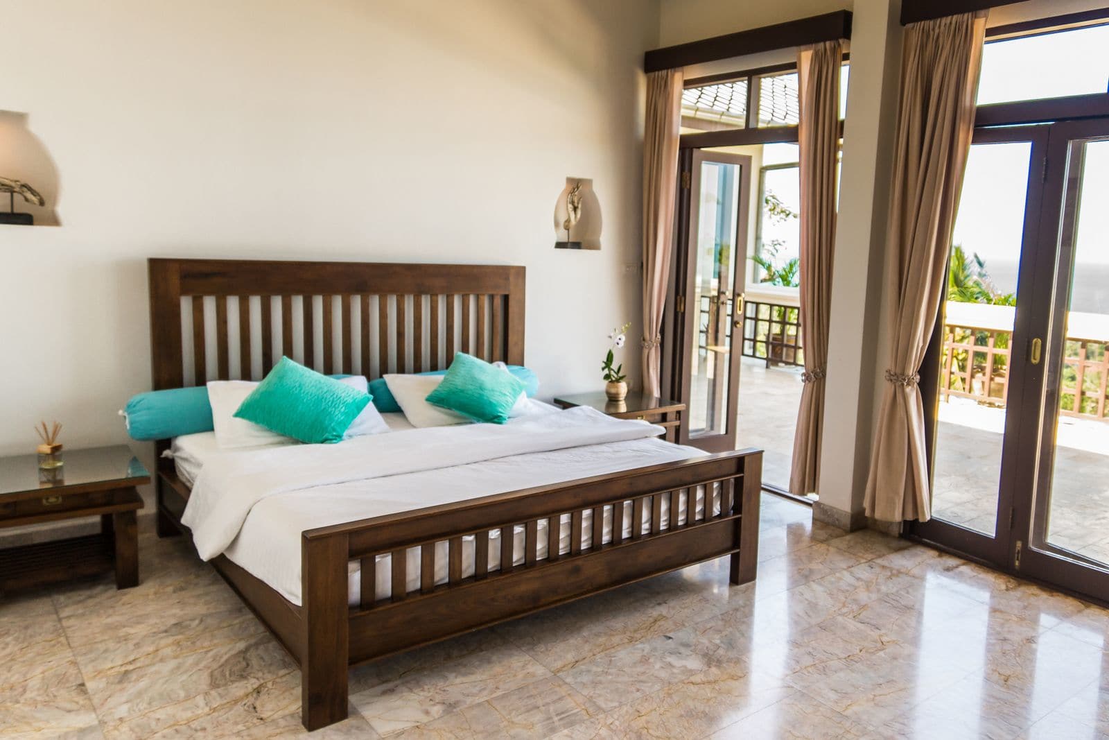Jungle Emerald Rock Luxury Villa