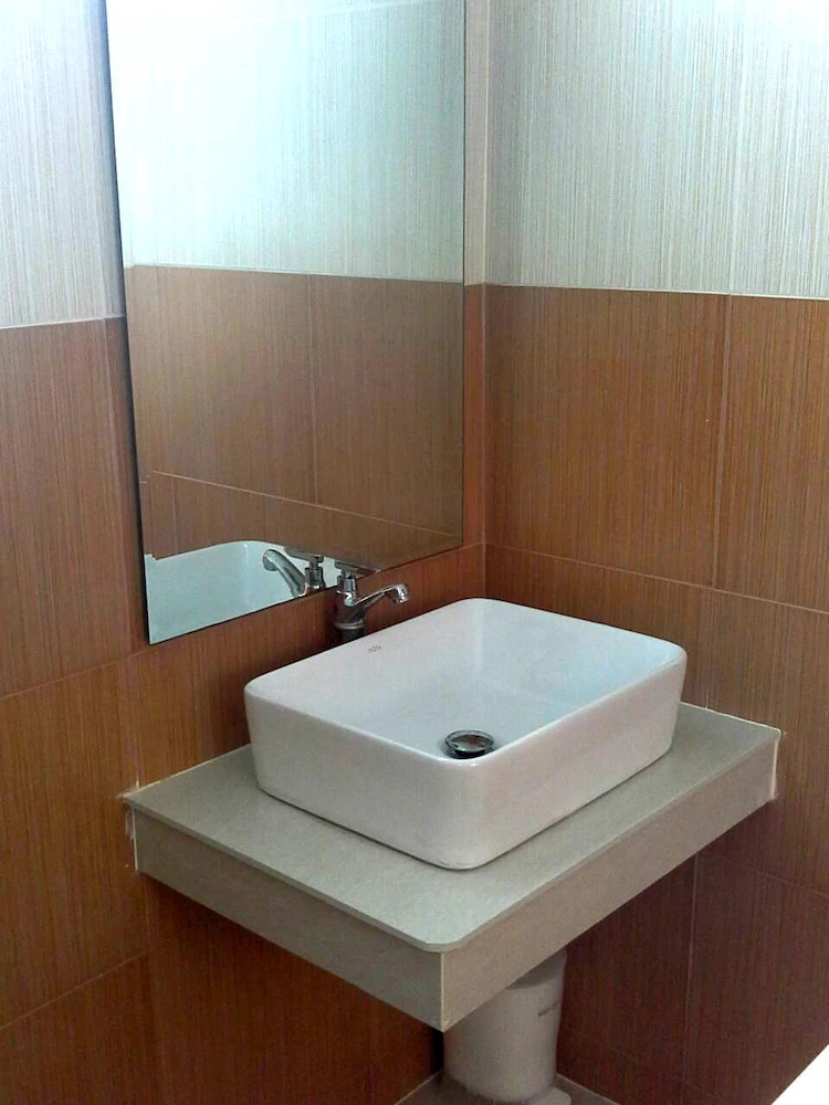 Krisada Beach Resort