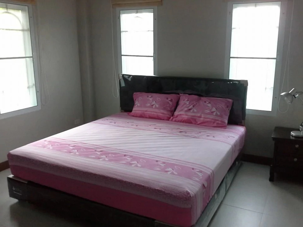 Krisada Beach Resort