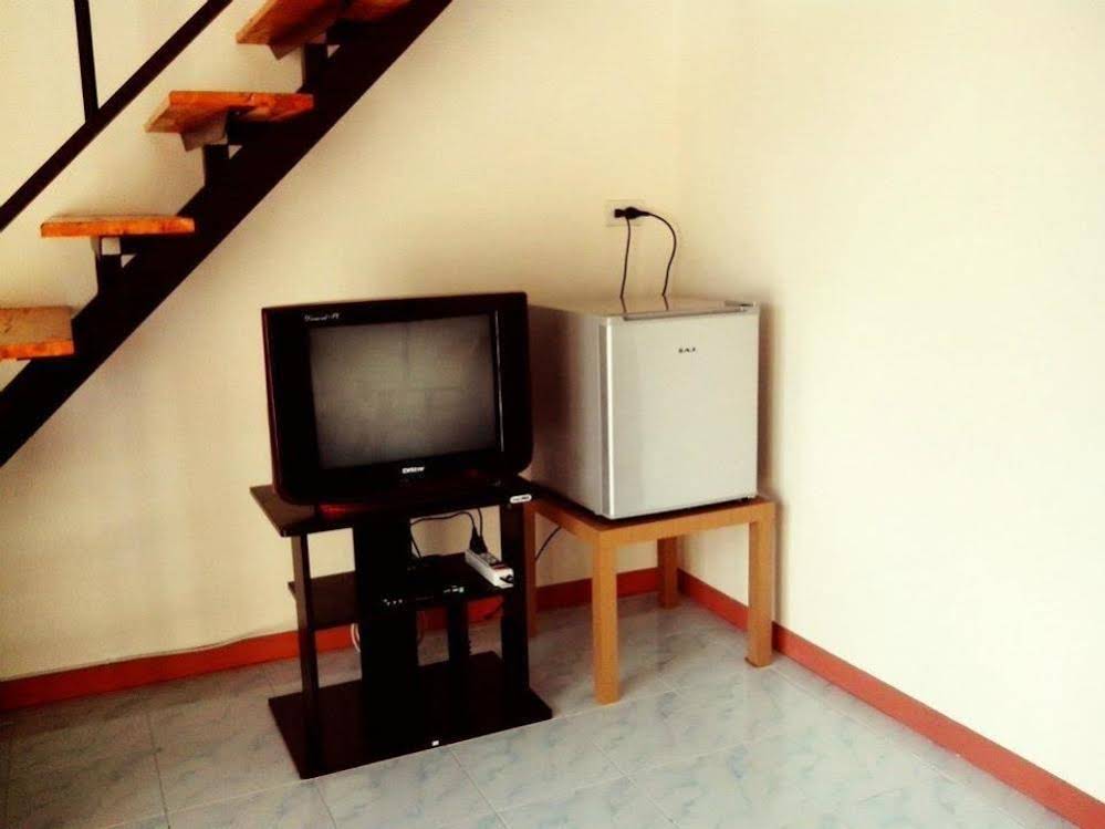 Laemsor Modern House