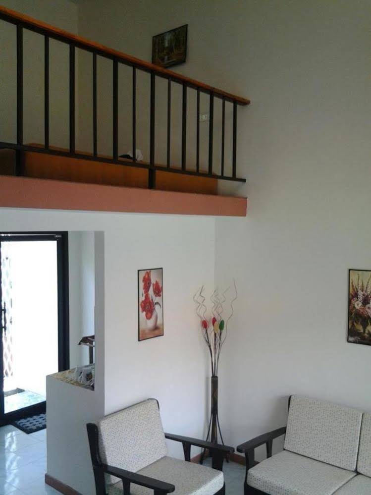 Laemsor Modern House